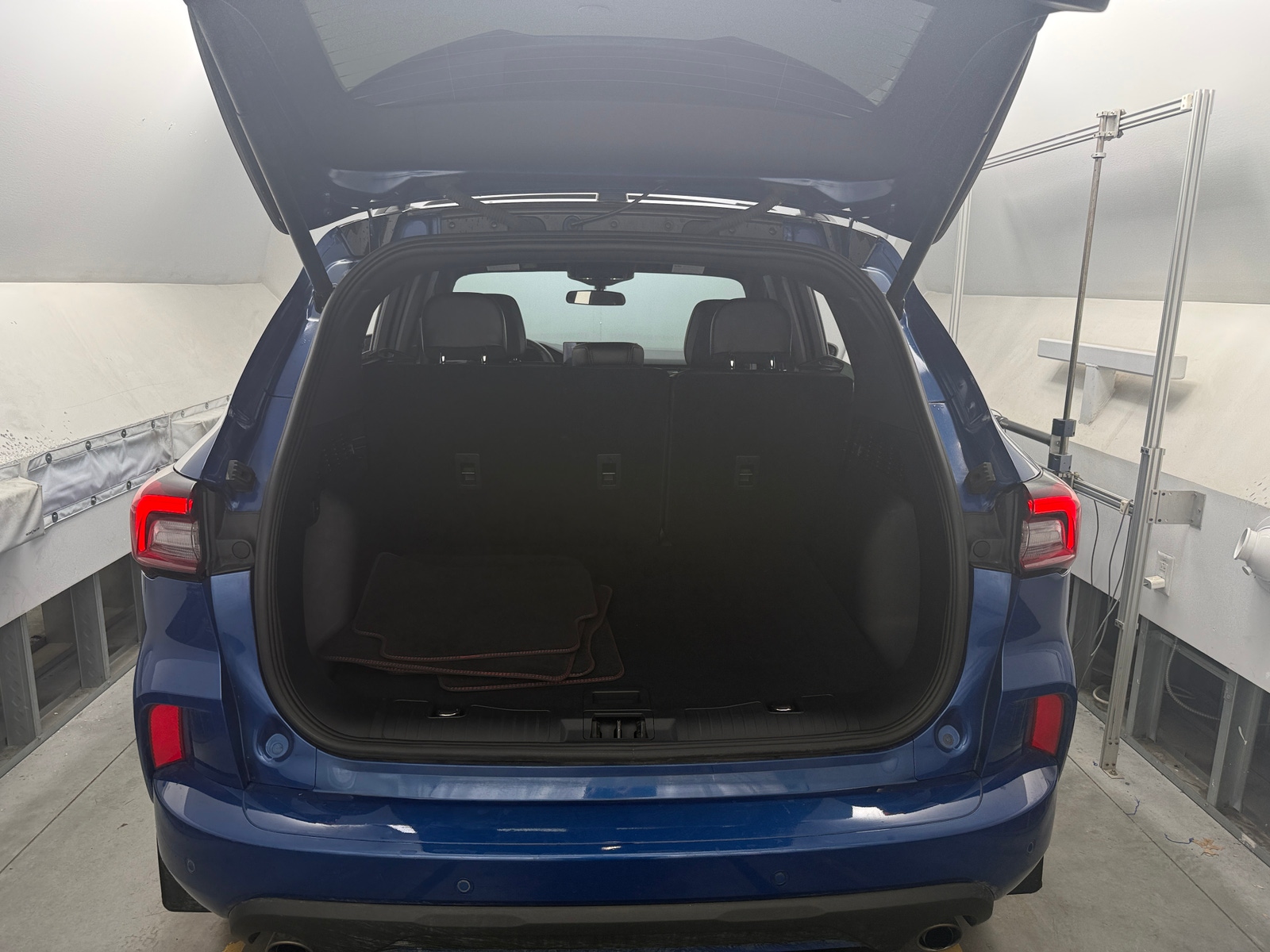 Thumbnail: 2023 Ford Escape - 7