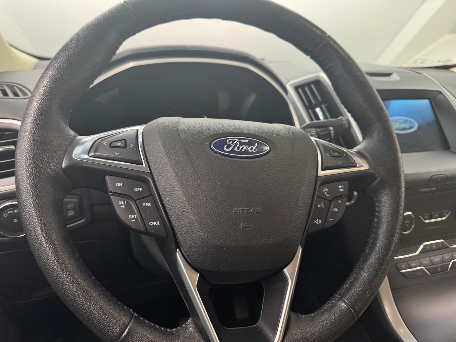 Thumbnail: 2019 Ford Edge - 5