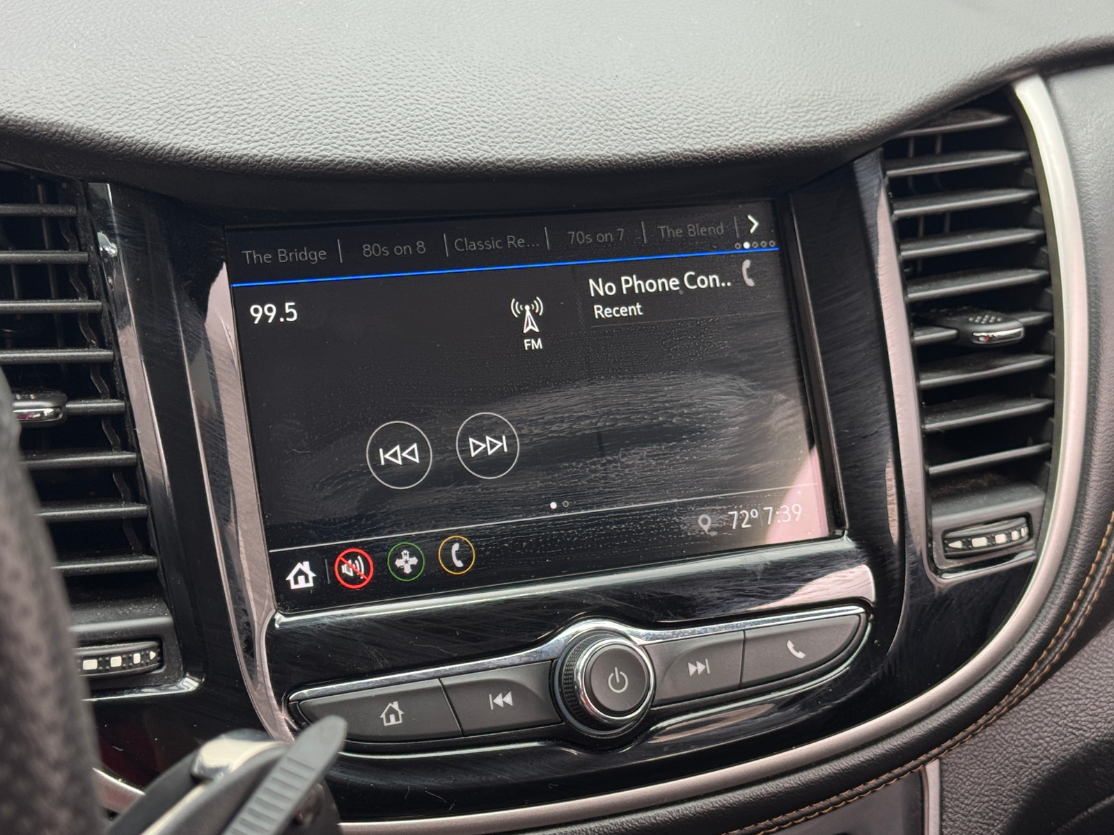 Thumbnail: 2019 Chevrolet Trax - 4