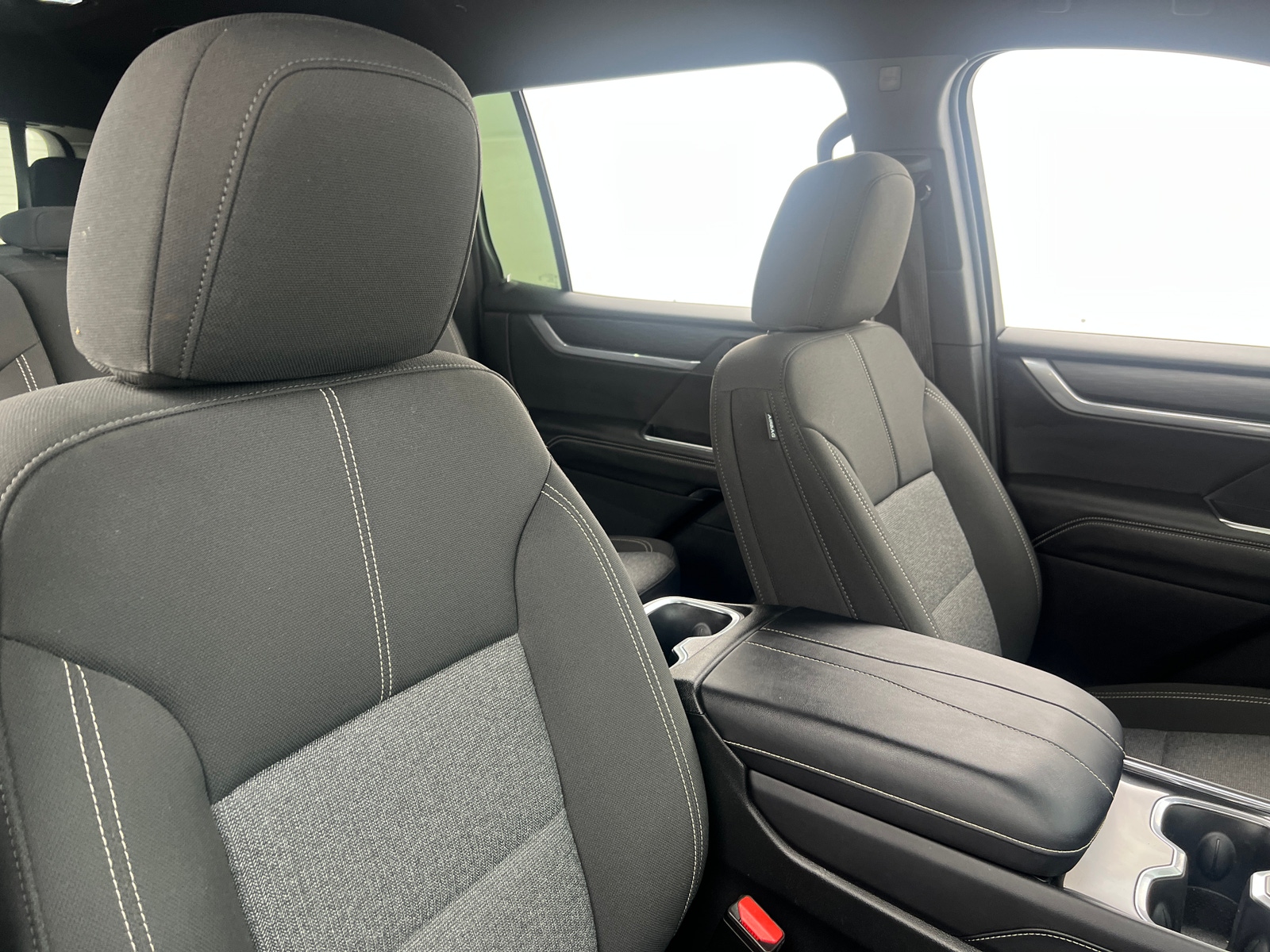 Thumbnail: 2025 GMC Acadia - 2