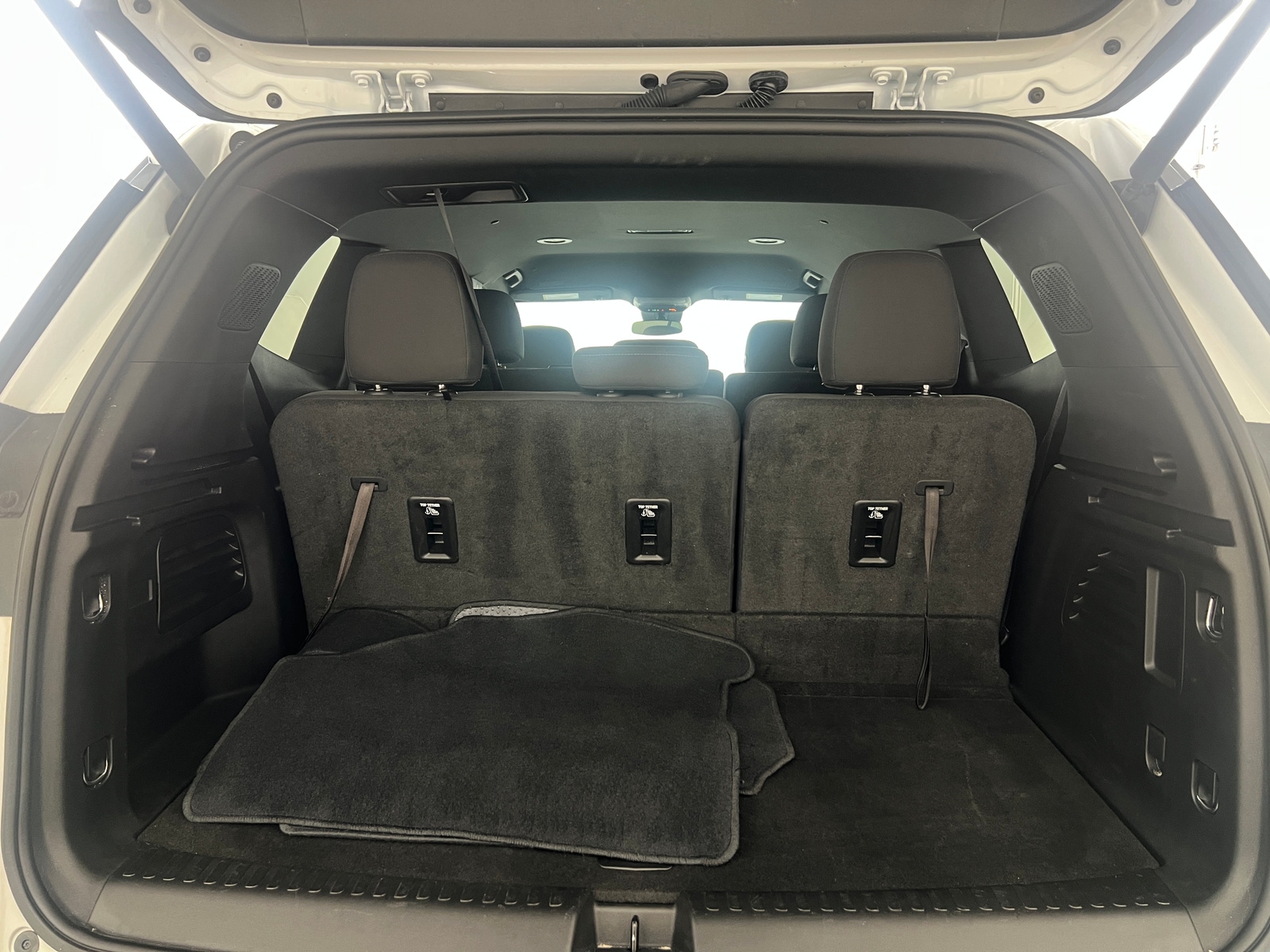 Thumbnail: 2025 GMC Acadia - 7