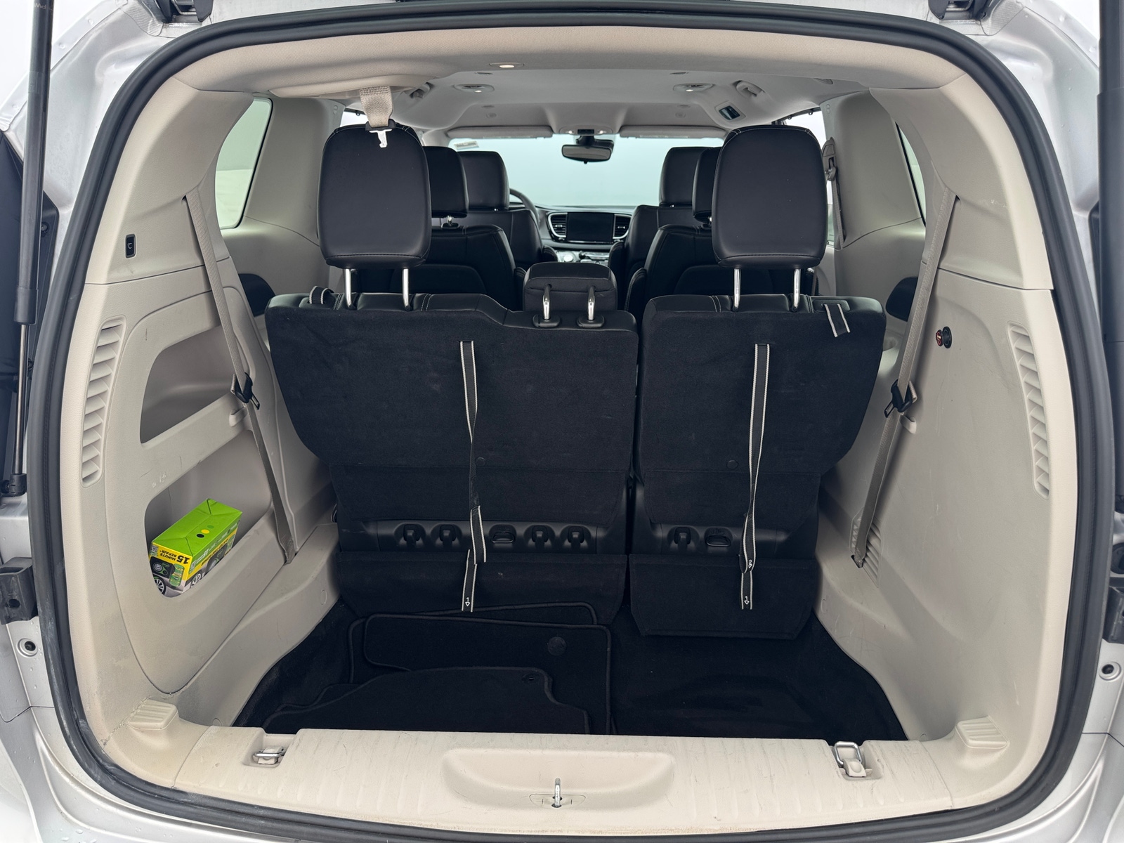 Thumbnail: 2024 Chrysler Pacifica - 6