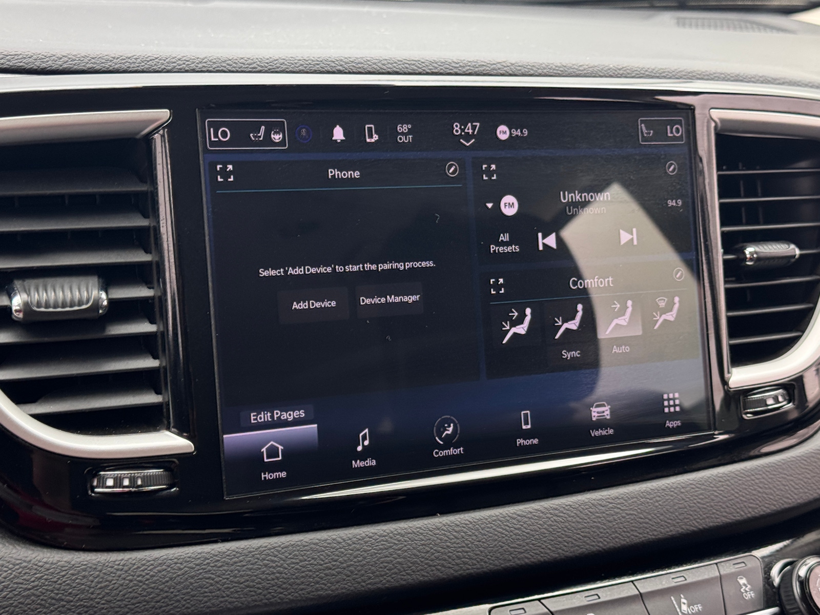 Thumbnail: 2024 Chrysler Pacifica - 3