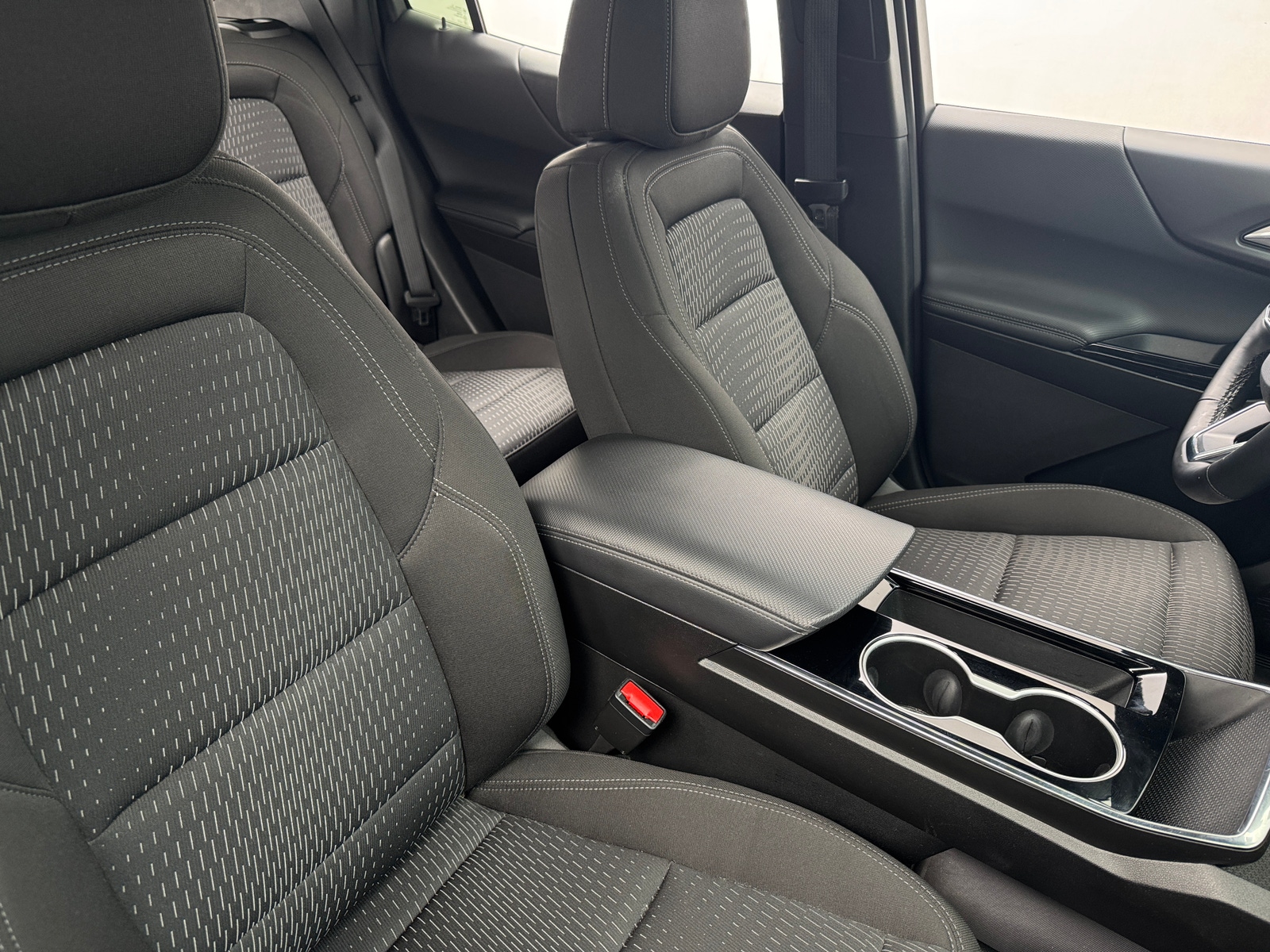 Thumbnail: 2025 Chevrolet Equinox - 2