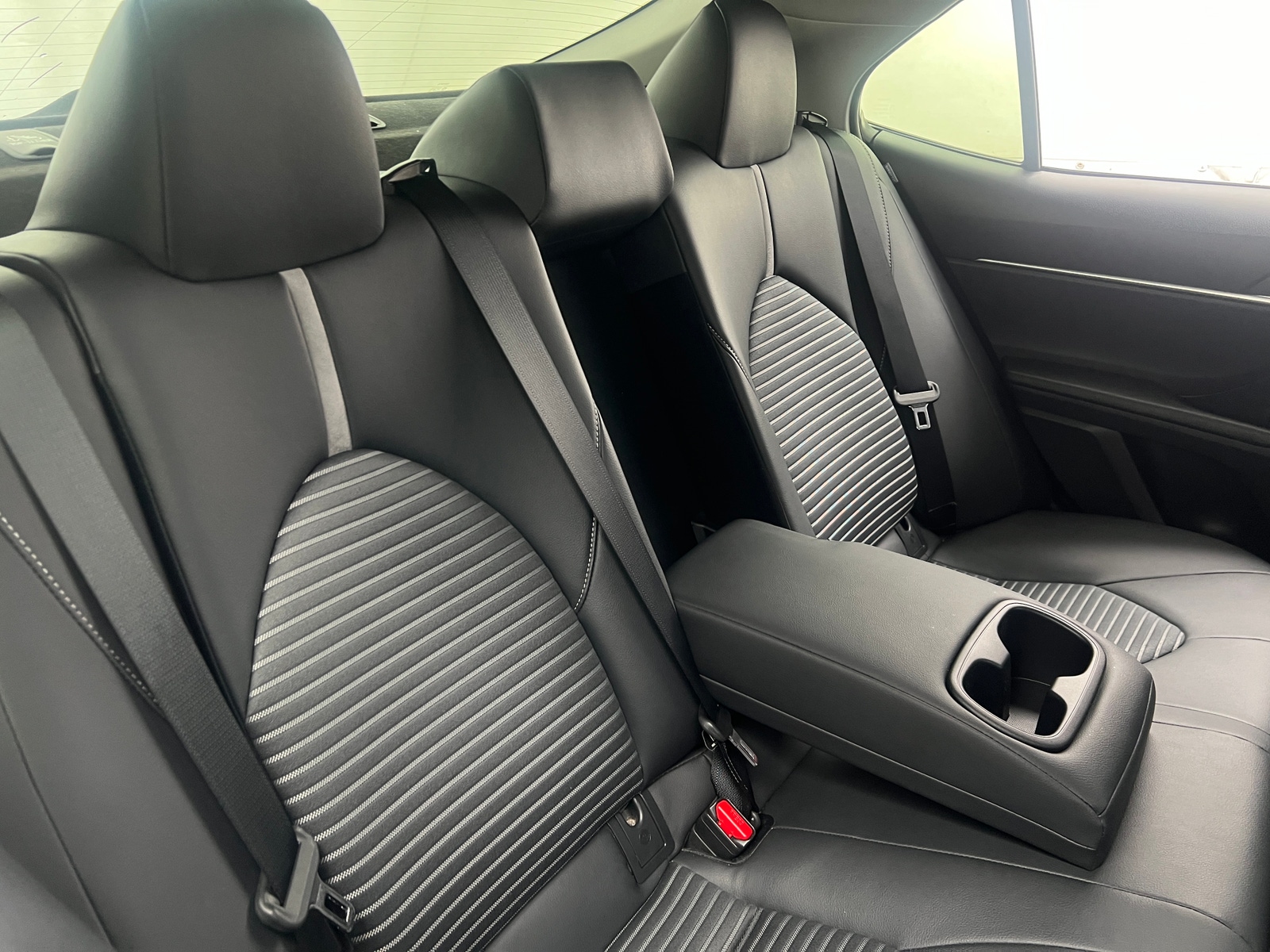 Thumbnail: 2018 Toyota Camry - 6