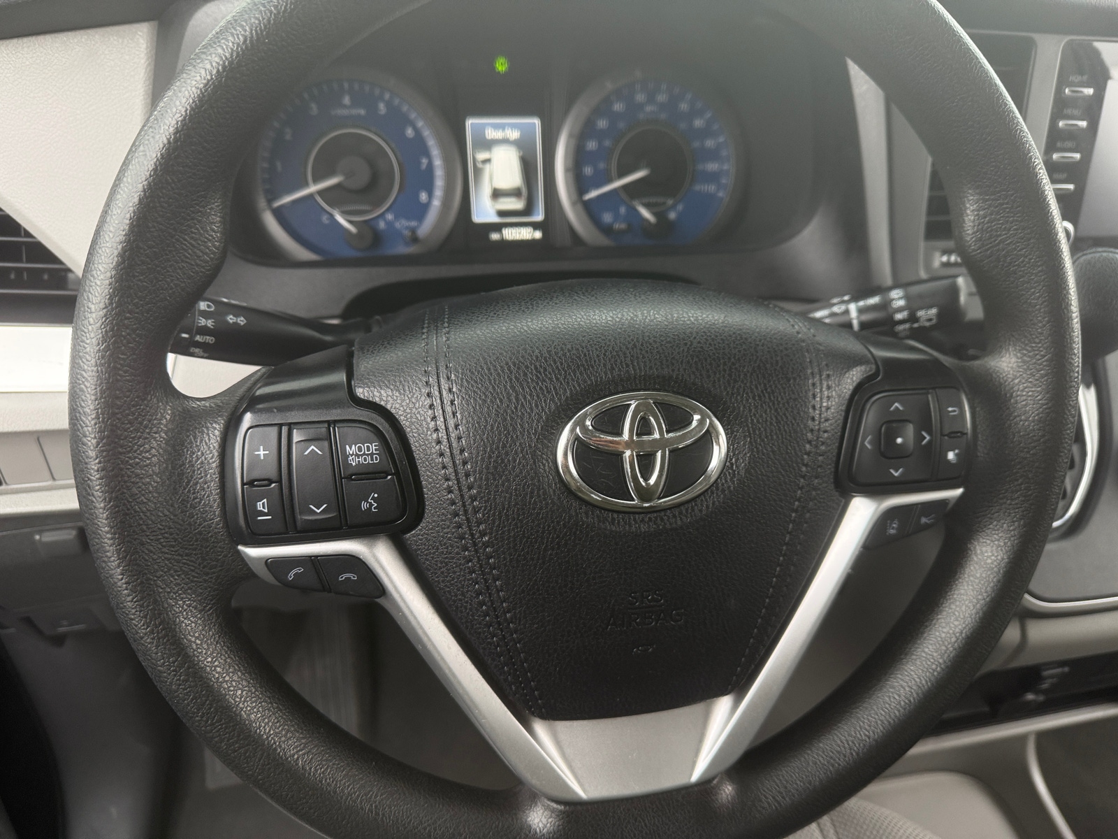 Thumbnail: 2020 Toyota Sienna - 5