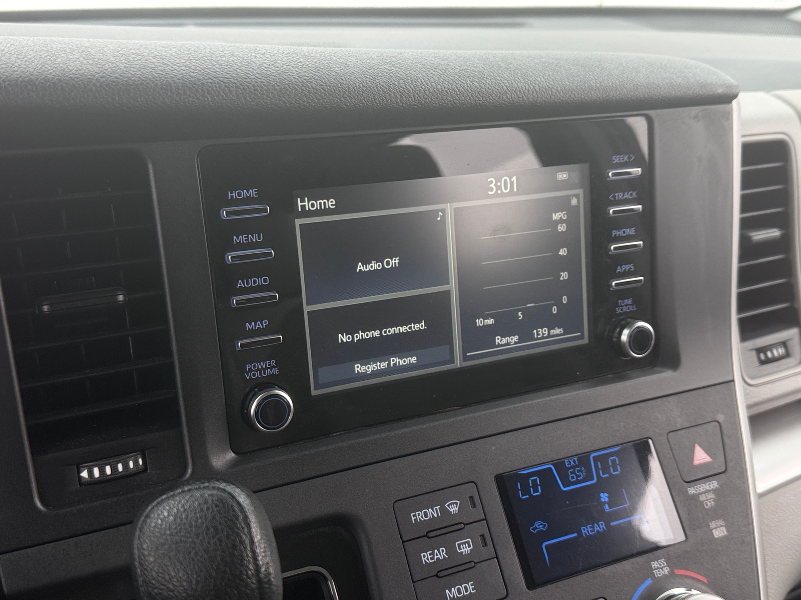 Thumbnail: 2020 Toyota Sienna - 4