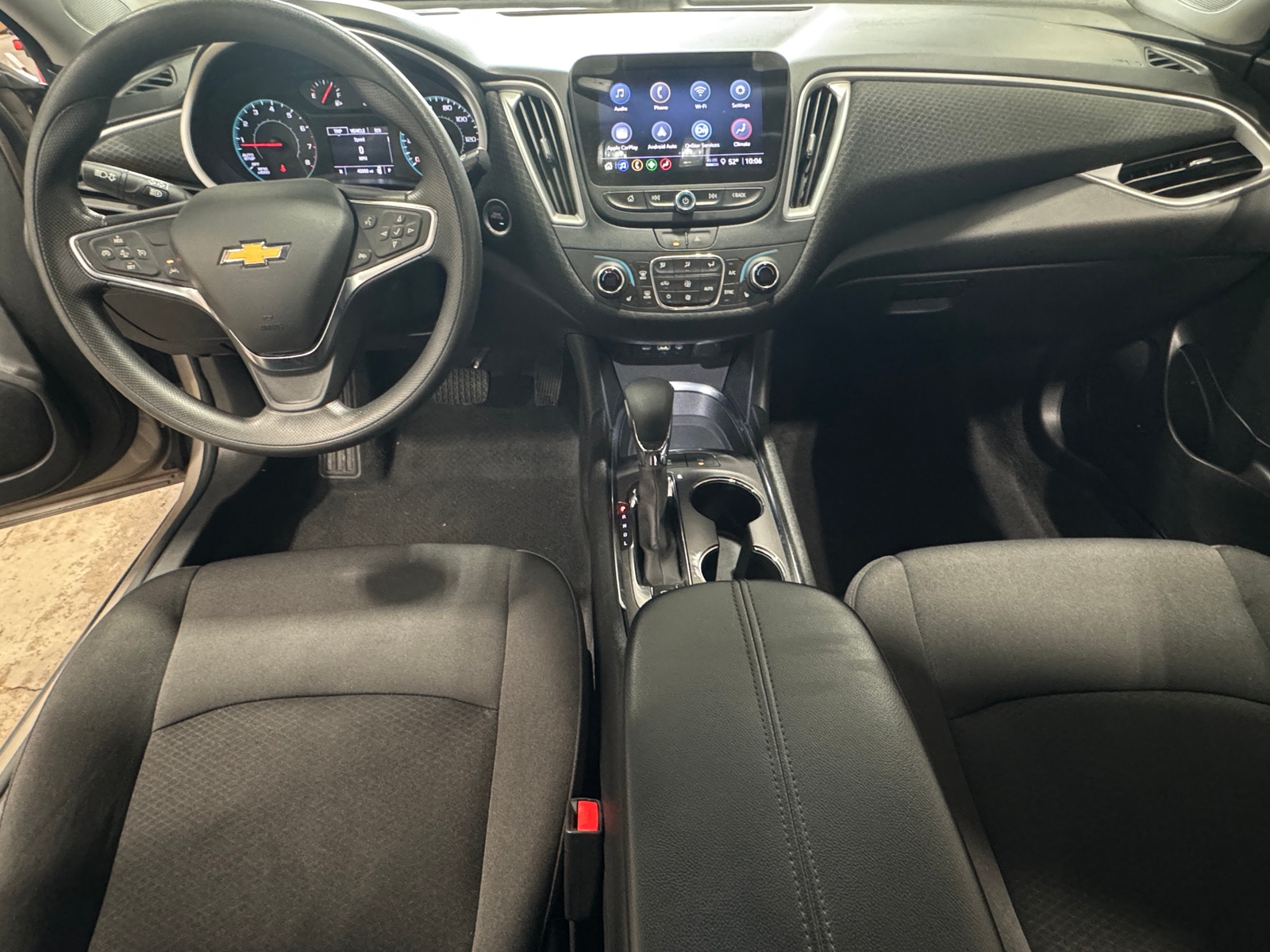 Thumbnail: 2024 Chevrolet Malibu - 3