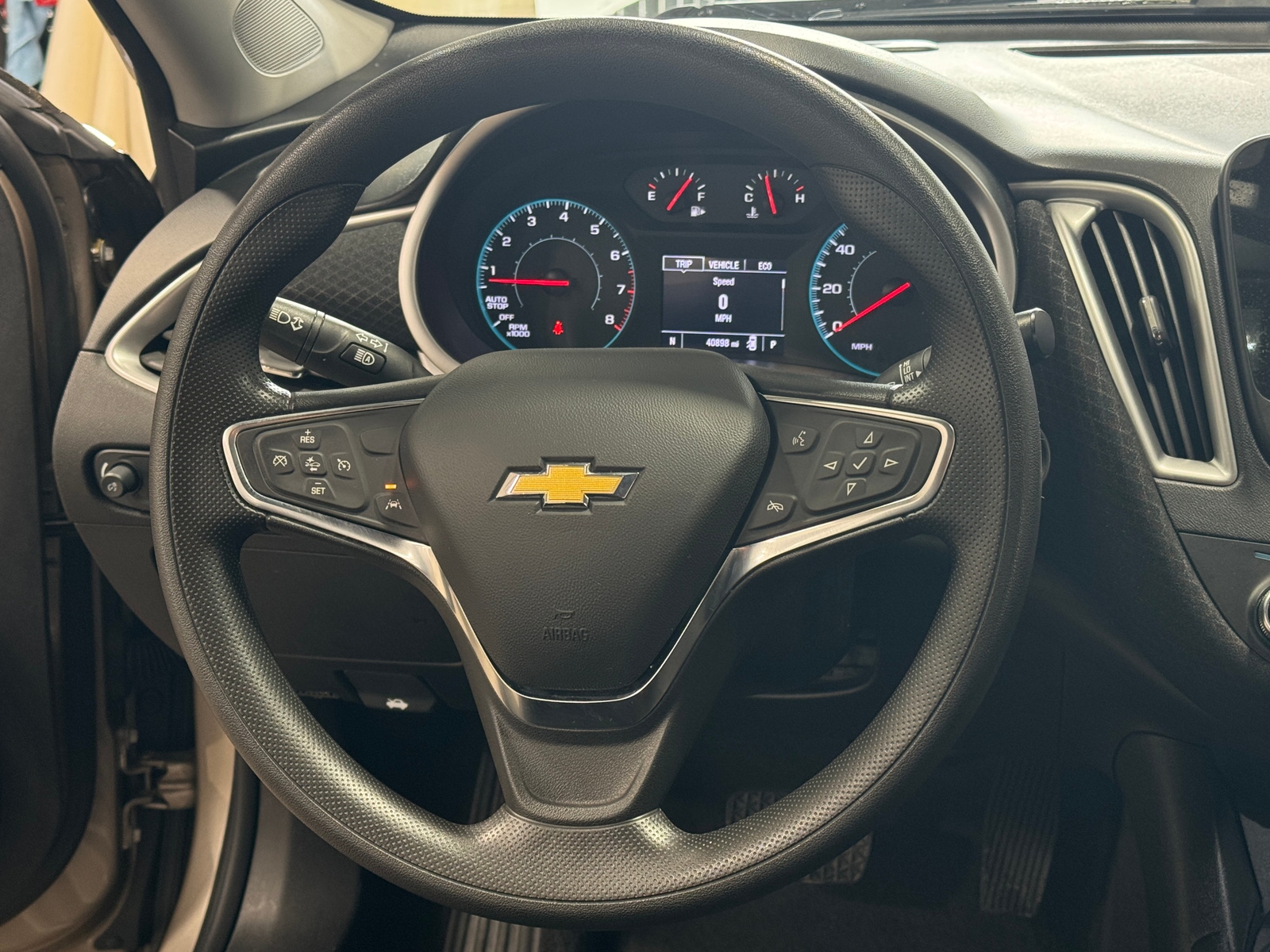 Thumbnail: 2024 Chevrolet Malibu - 5