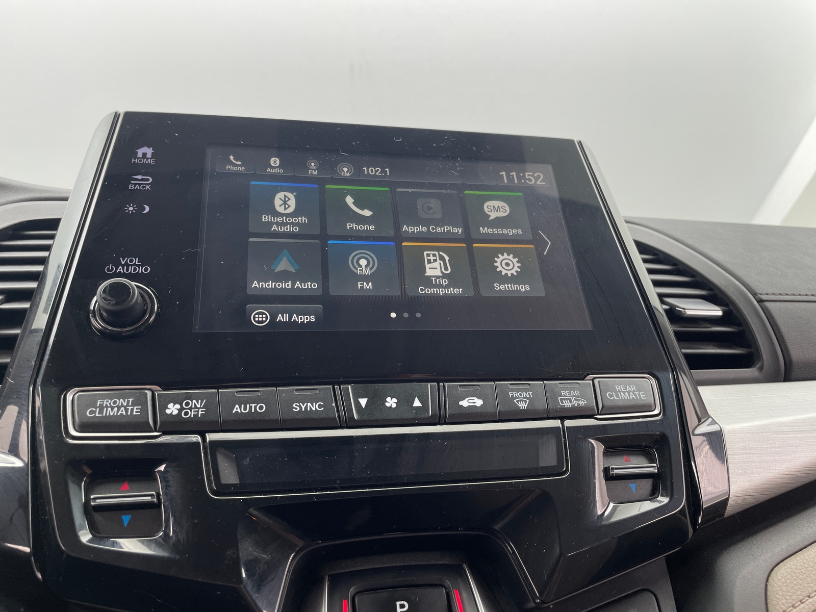 Thumbnail: 2018 Honda Odyssey - 4