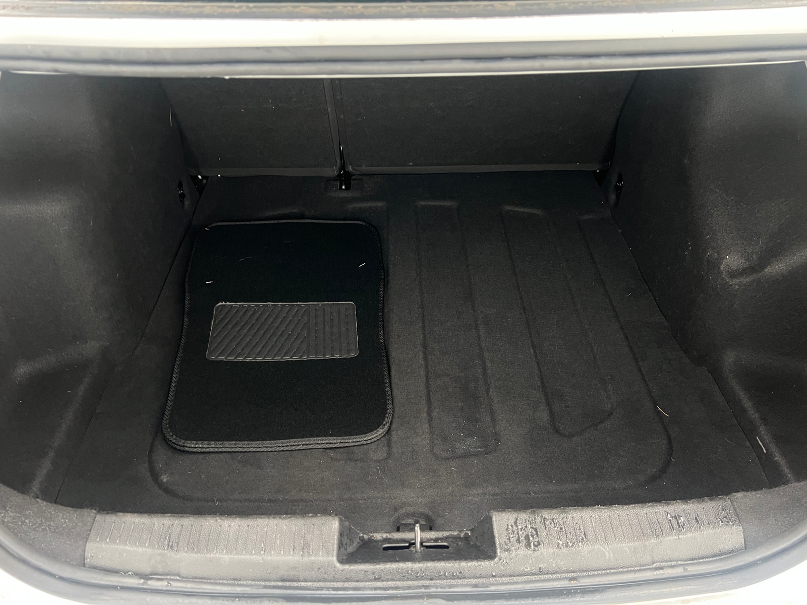 Thumbnail: 2020 Chevrolet Sonic - 6