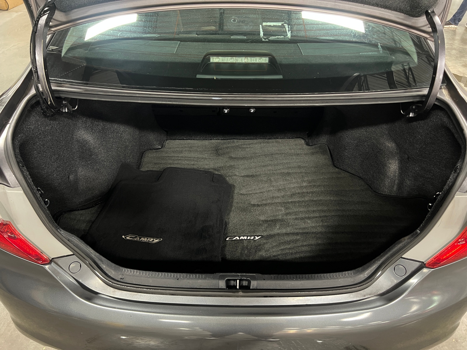 Thumbnail: 2014 Toyota Camry - 7