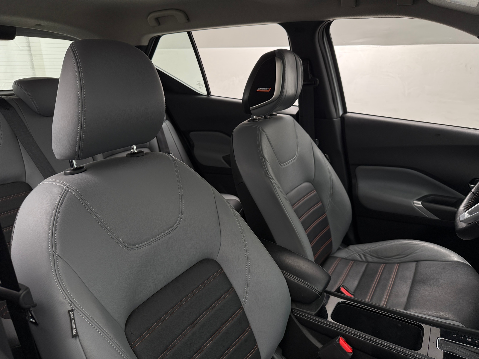 Thumbnail: 2021 Nissan Kicks - 2