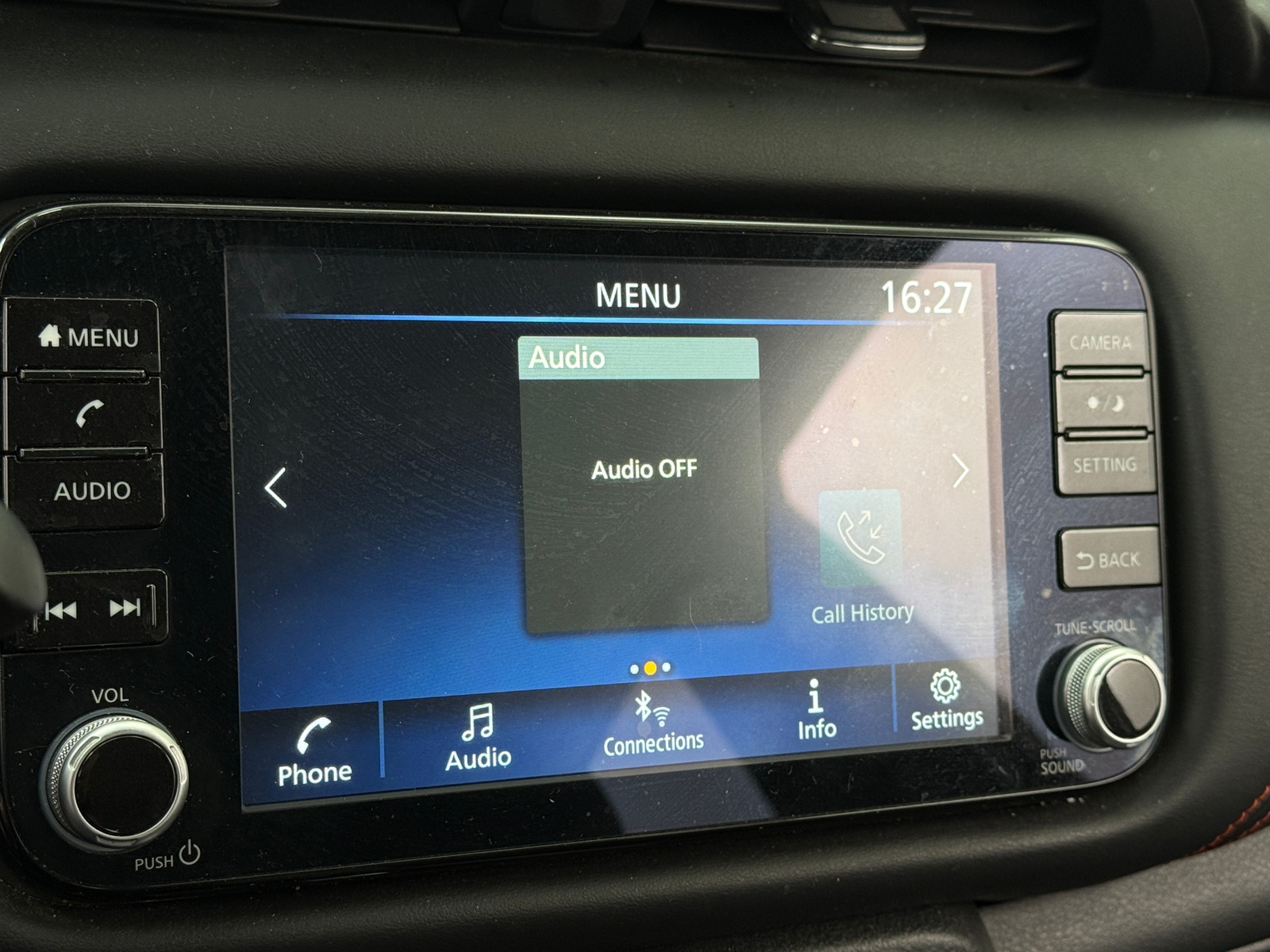 Thumbnail: 2021 Nissan Kicks - 4