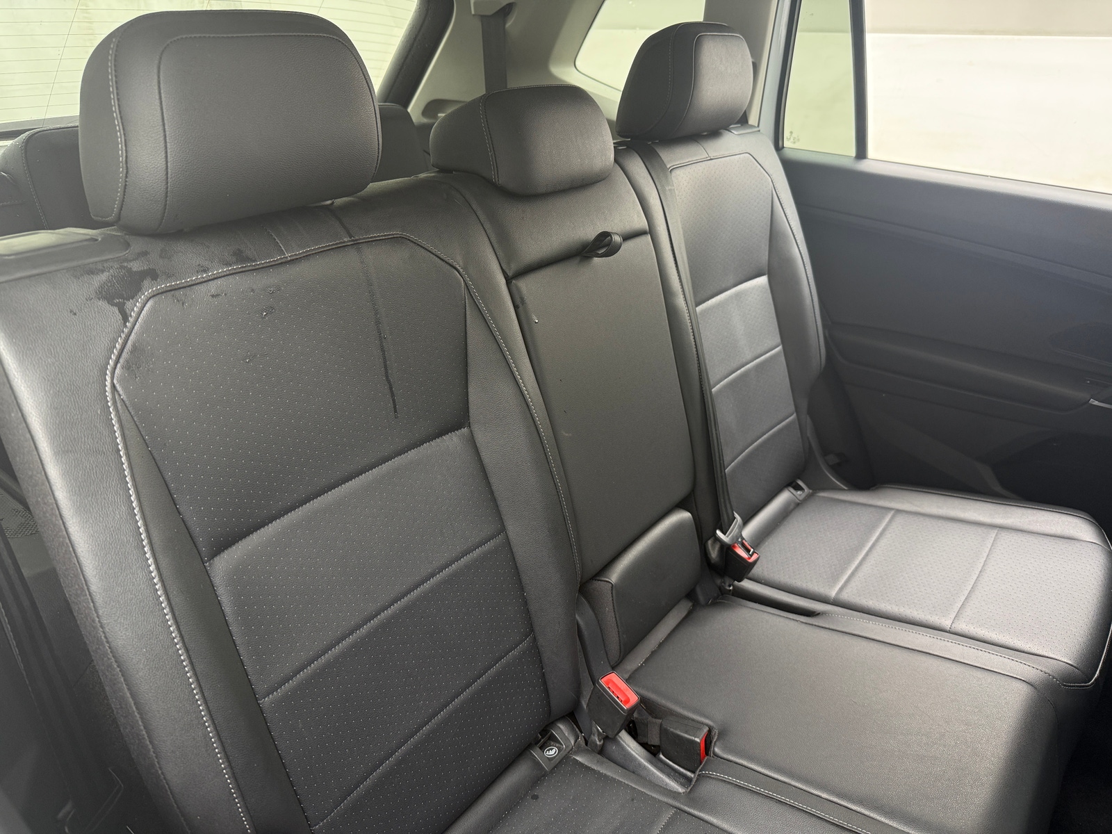 Thumbnail: 2020 Volkswagen Tiguan - 4