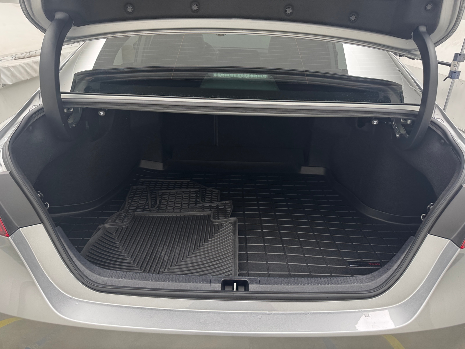 Thumbnail: 2020 Toyota Camry - 6