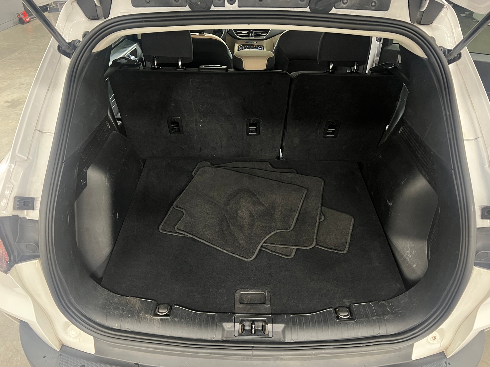 Thumbnail: 2021 Ford Escape - 7