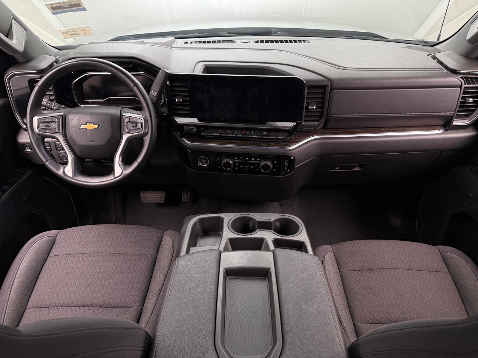 Thumbnail: 2024 Chevrolet Silverado 1500 - 3