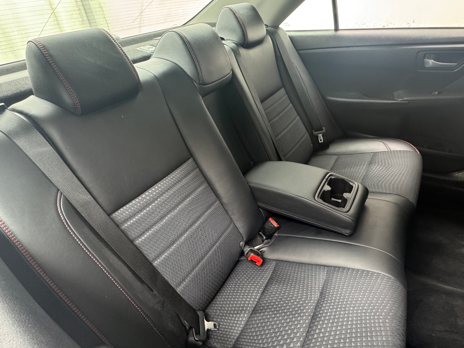 Thumbnail: 2015 Toyota Camry - 6