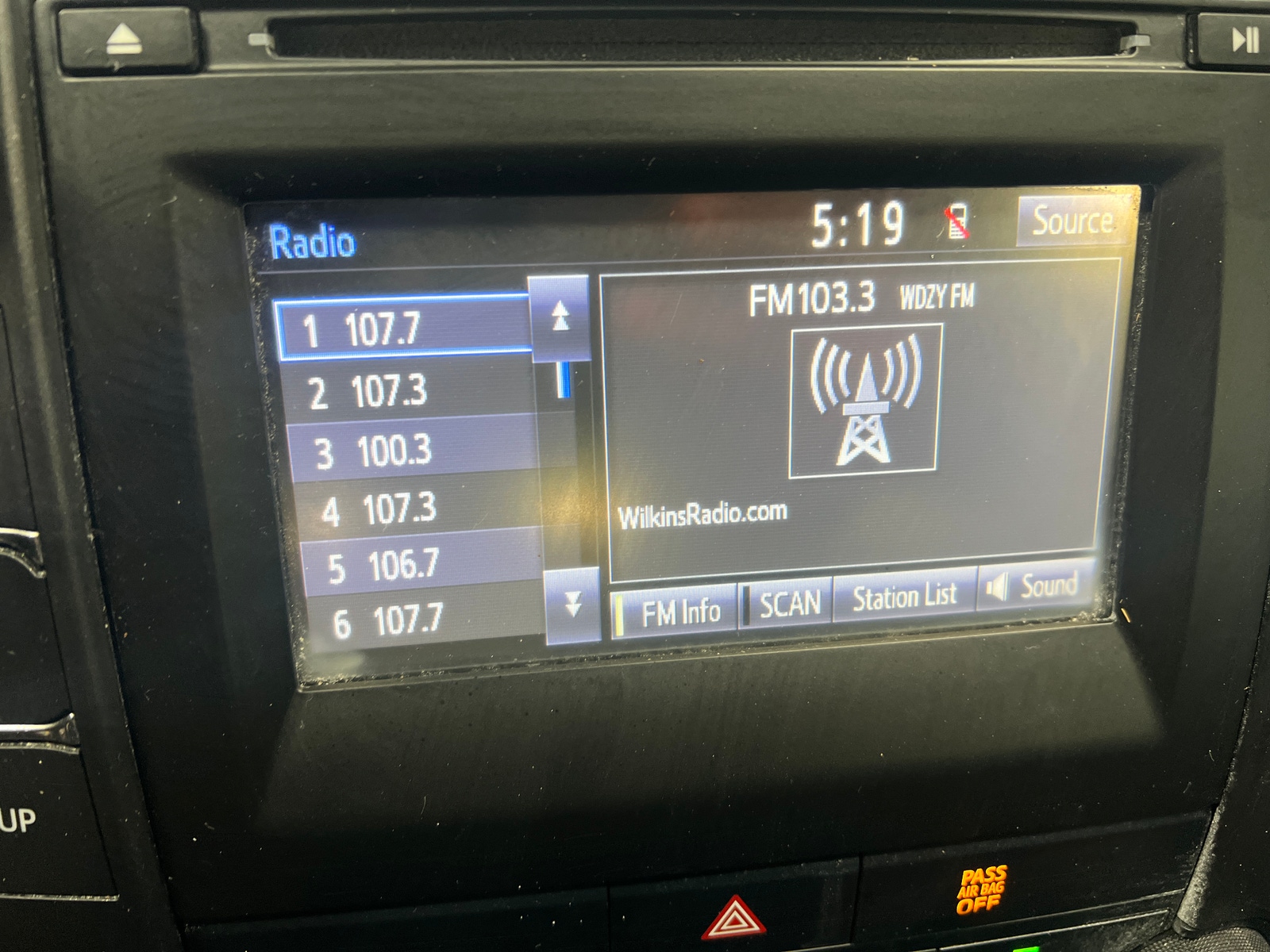 Thumbnail: 2015 Toyota Camry - 4