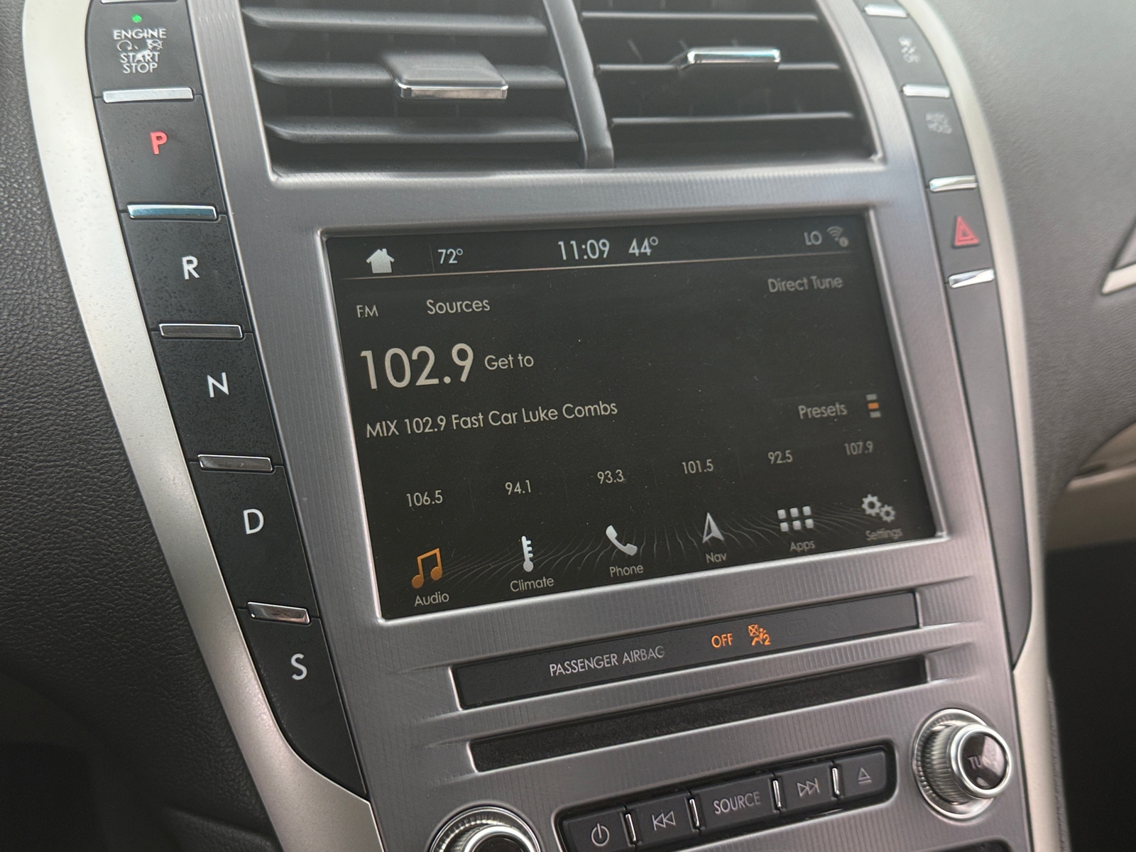 Thumbnail: 2017 Lincoln MKZ - 3