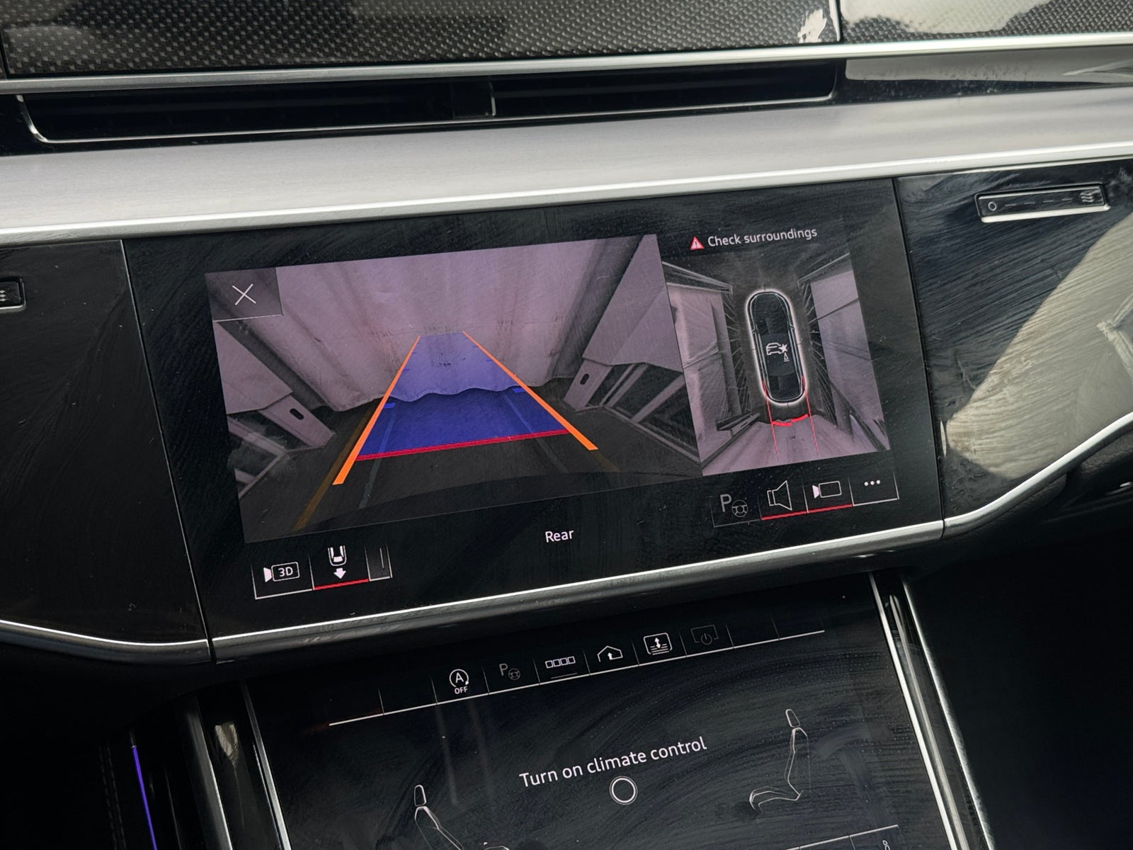 Thumbnail: 2023 Audi S8 - 3