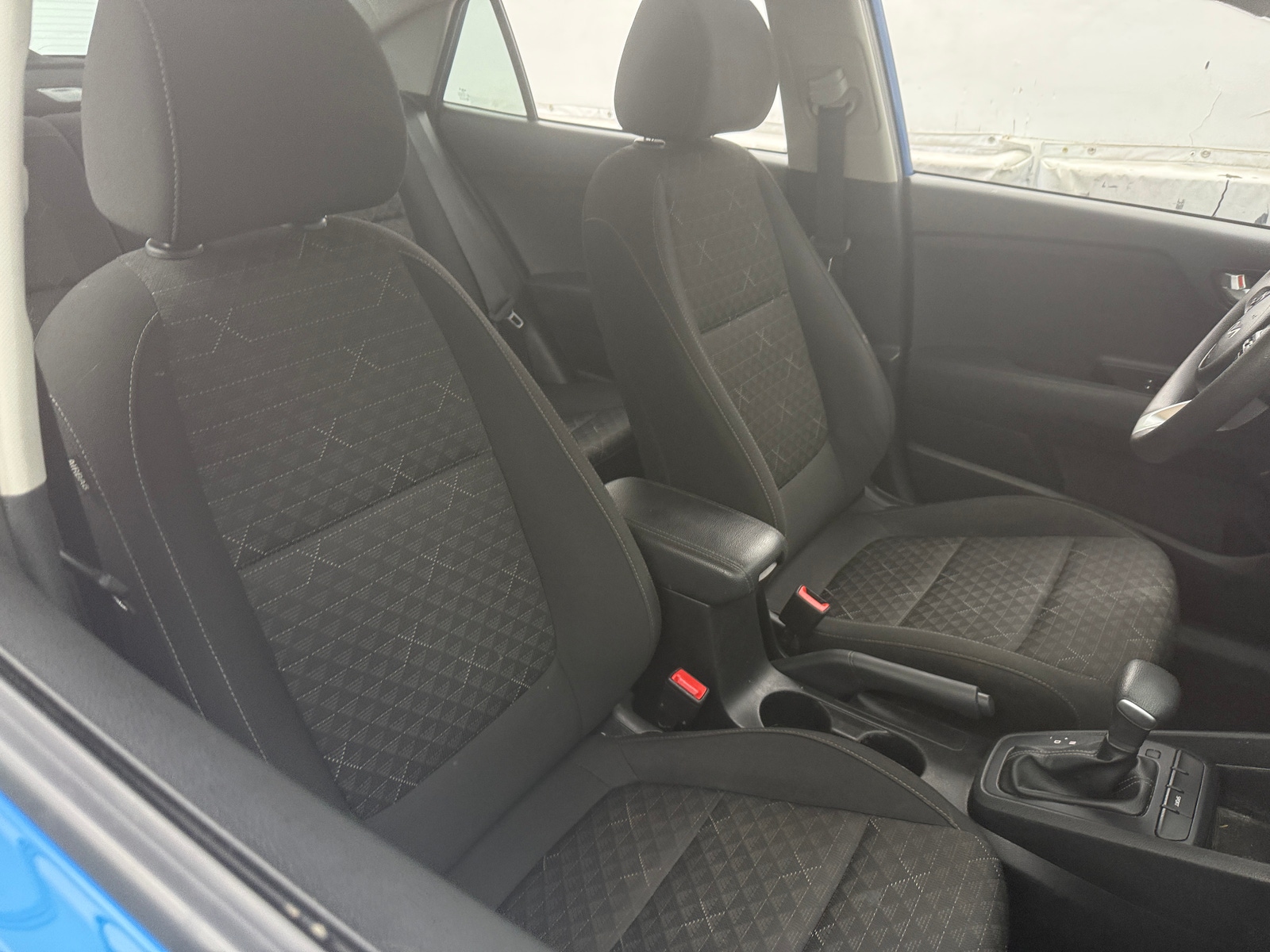 Thumbnail: 2023 Kia Rio - 2