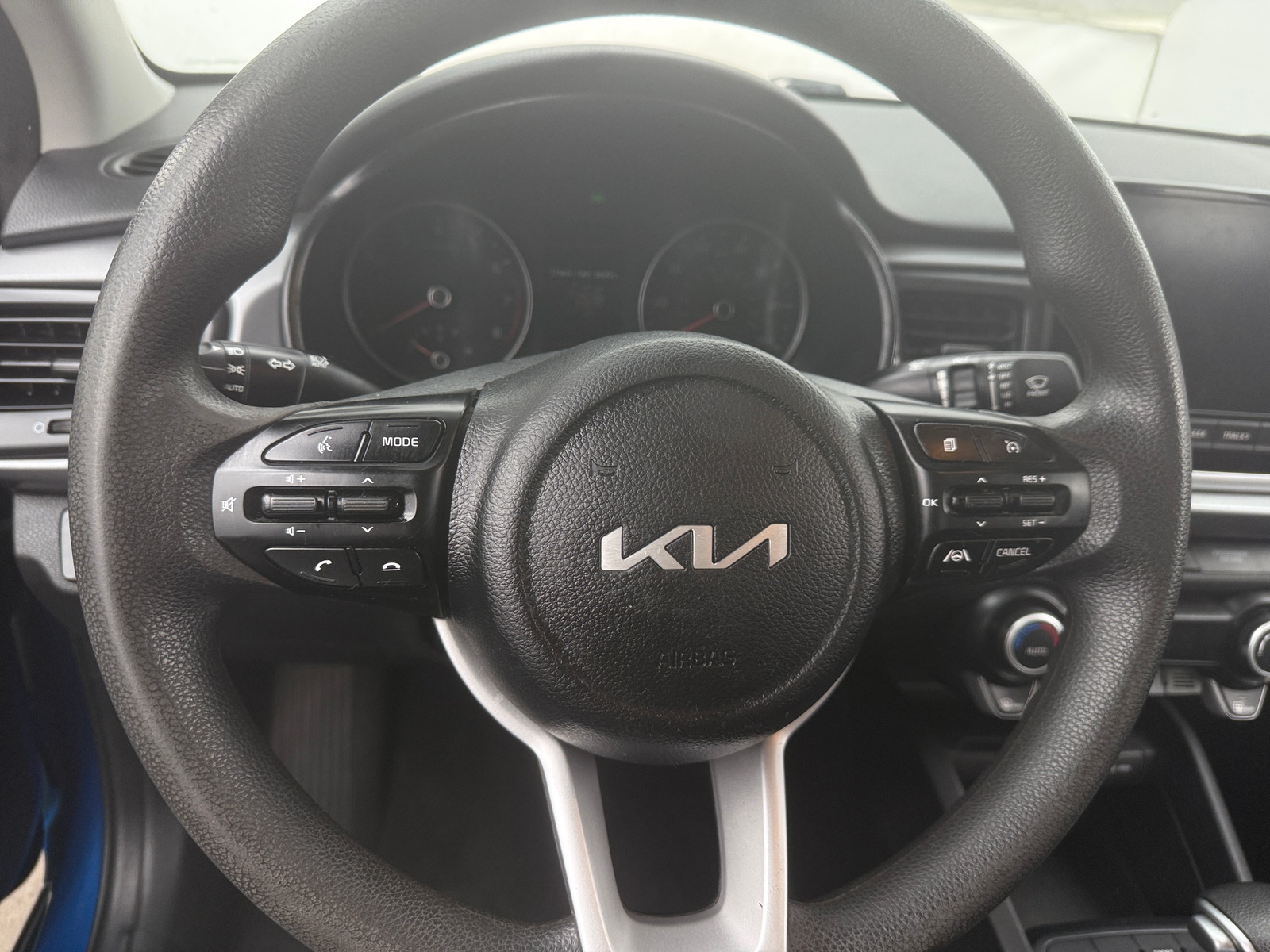 Thumbnail: 2023 Kia Rio - 5