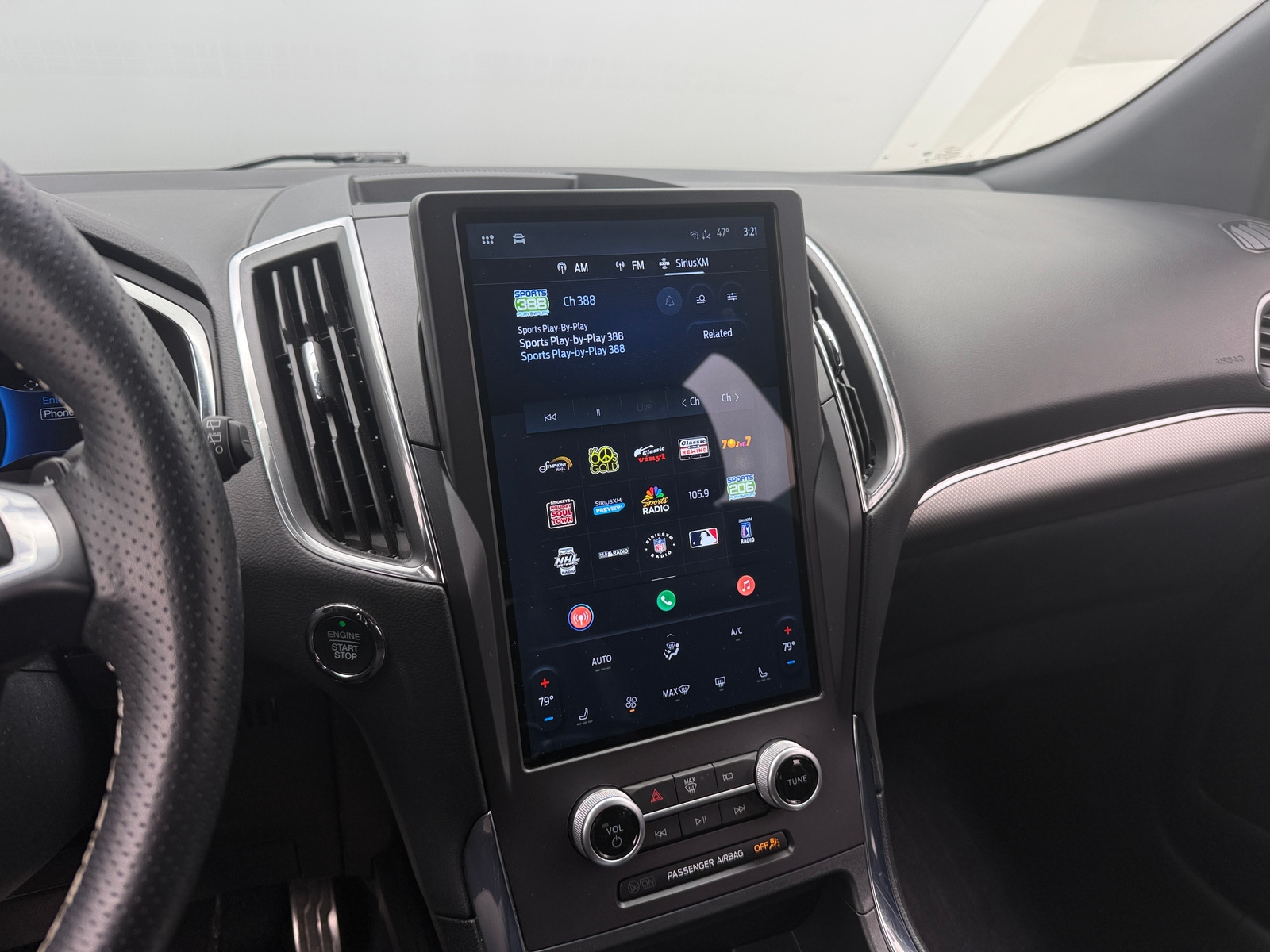 Thumbnail: 2021 Ford Edge - 3