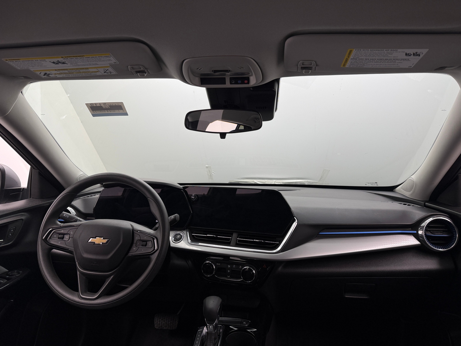 Thumbnail: 2025 Chevrolet Trax - 3