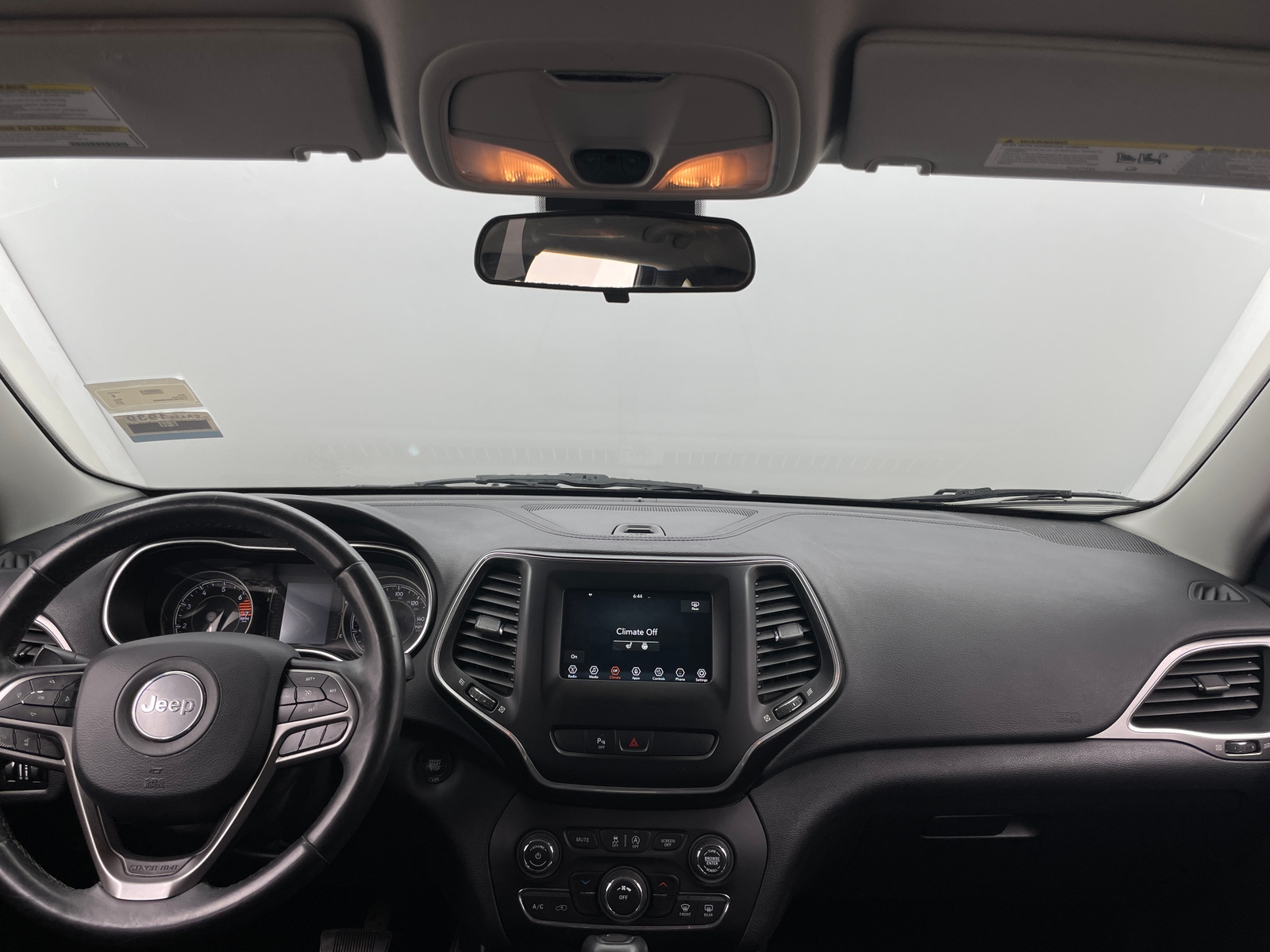 Thumbnail: 2019 Jeep Cherokee - 3