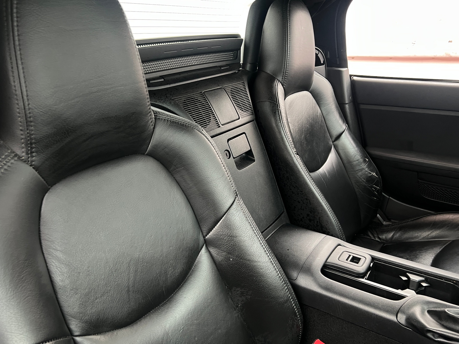 Thumbnail: 2011 Mazda MX-5 Miata - 2