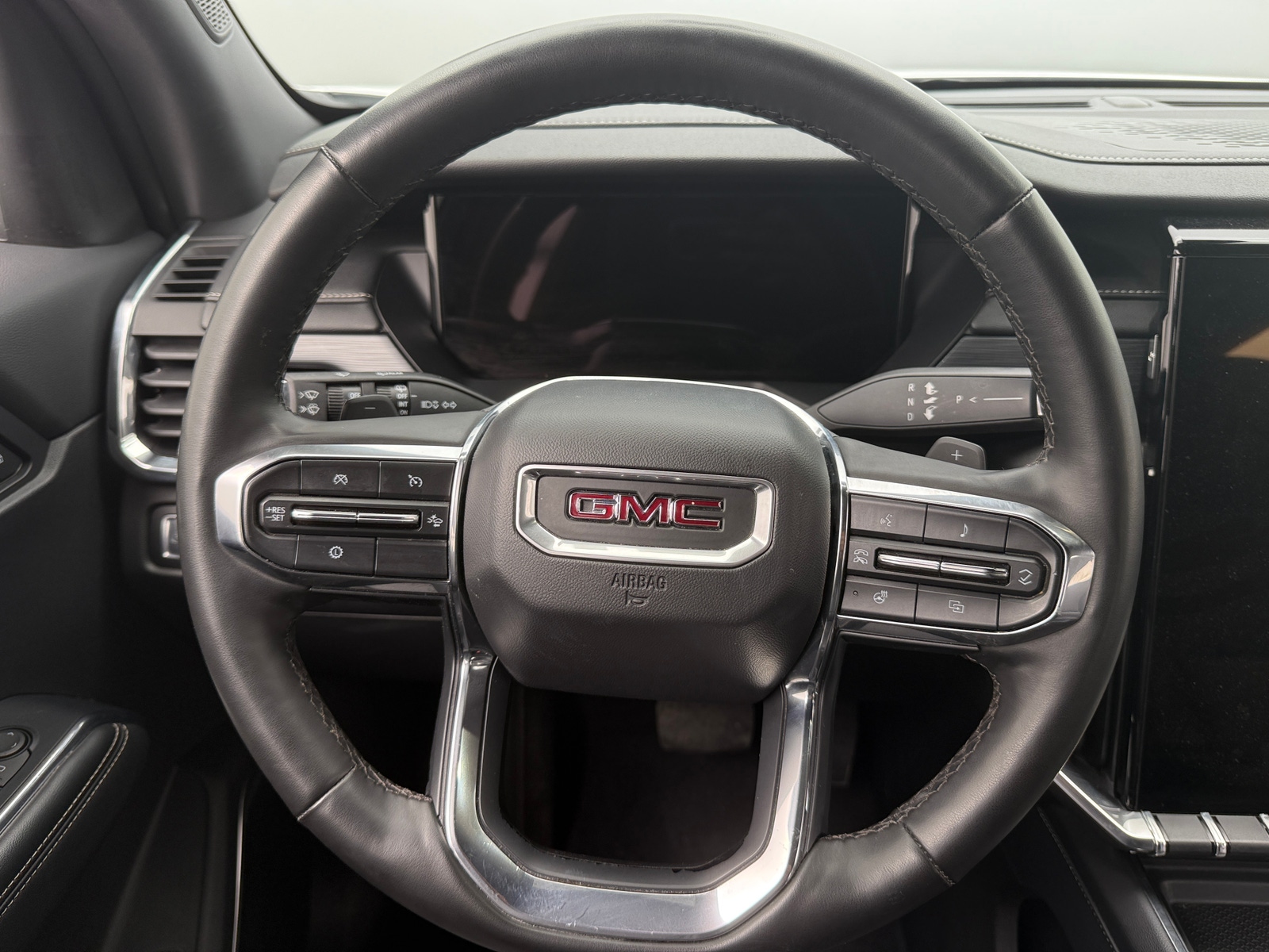 Thumbnail: 2024 GMC Acadia - 4