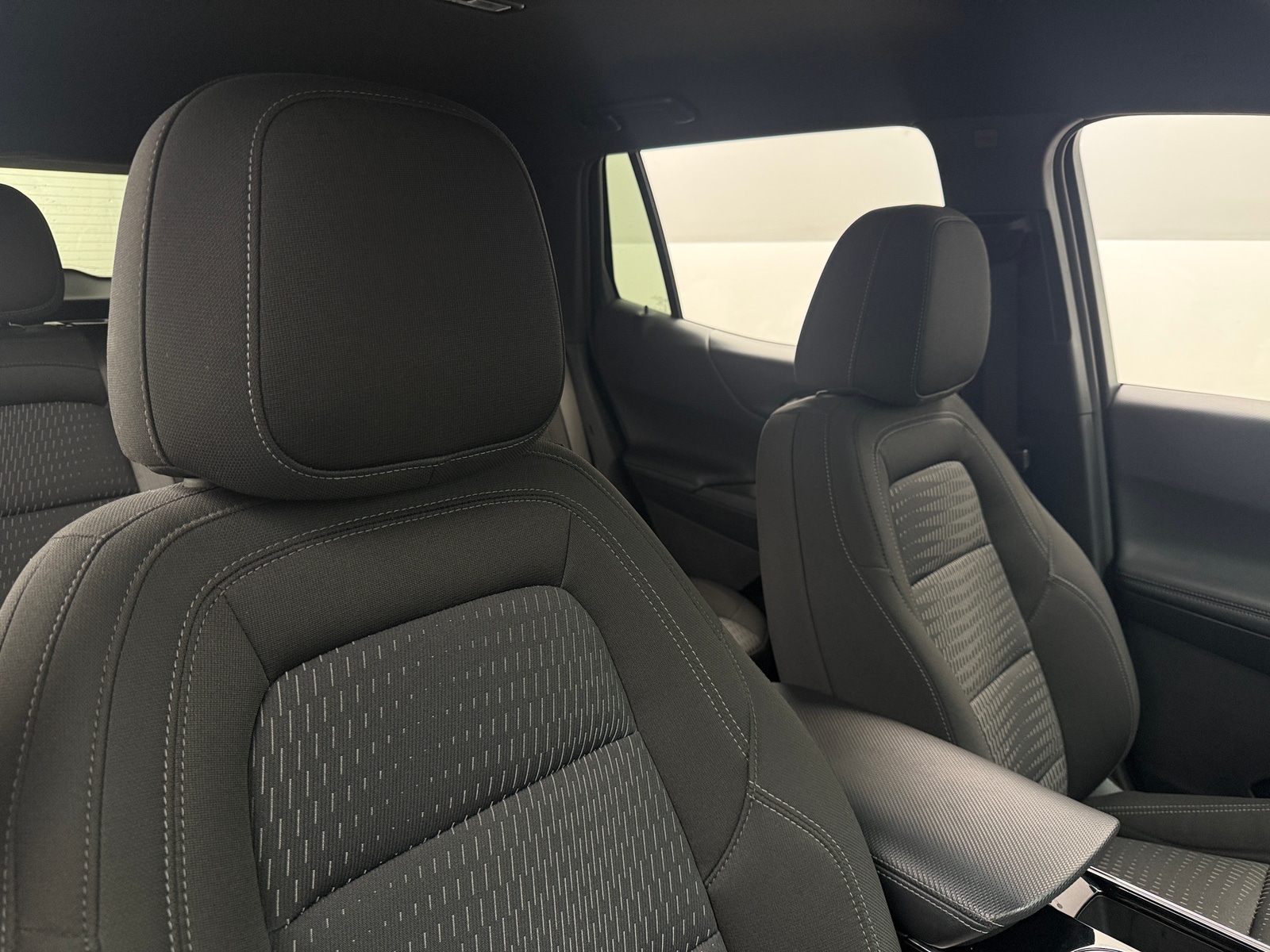 Thumbnail: 2025 Chevrolet Equinox - 2