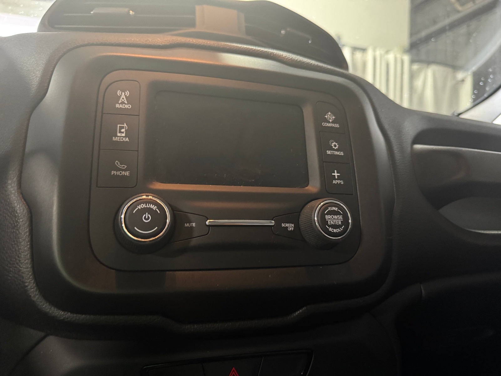 Thumbnail: 2018 Jeep Renegade - 4