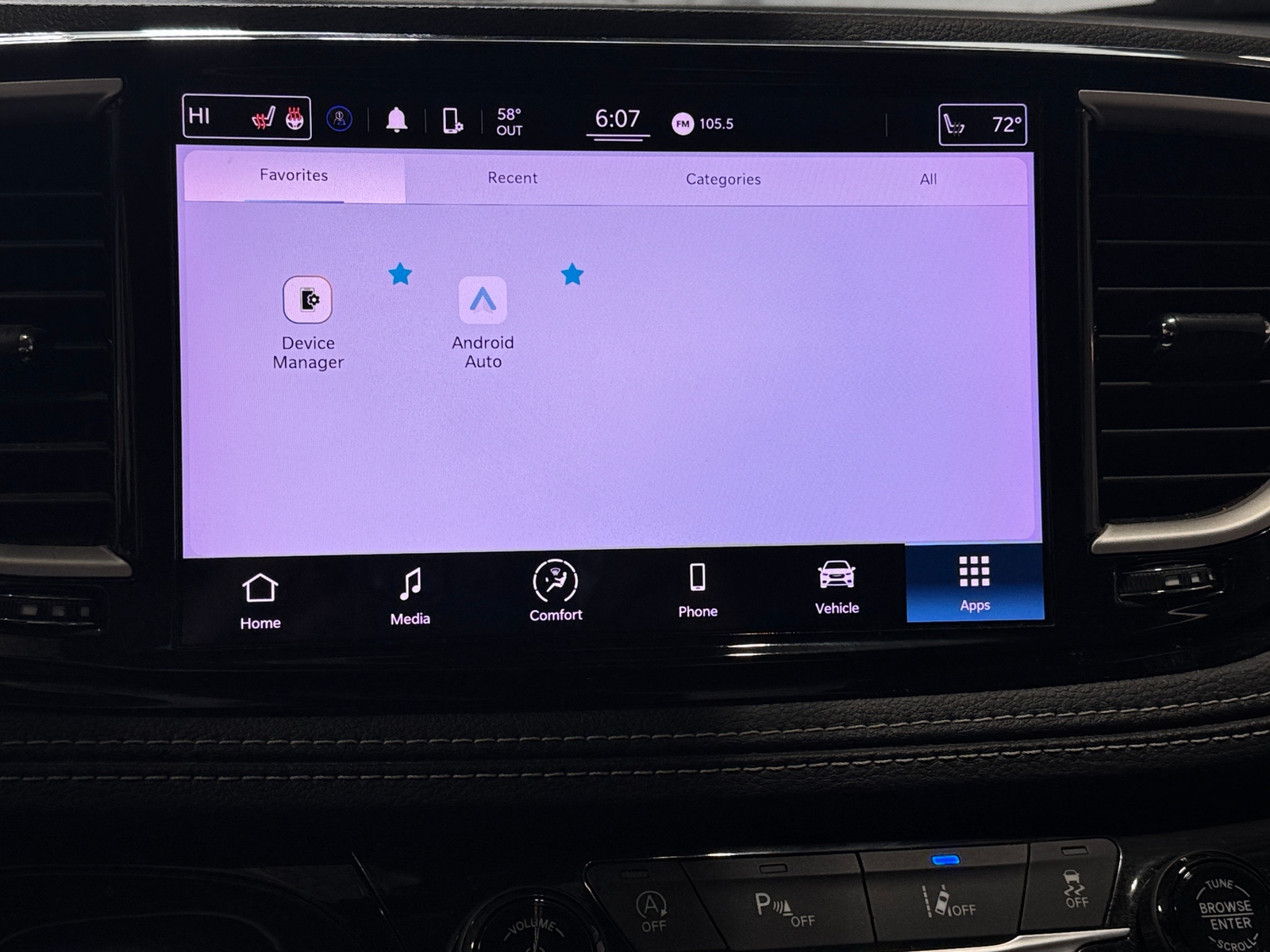 Thumbnail: 2022 Chrysler Pacifica - 3