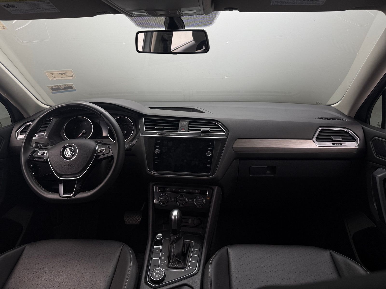 Thumbnail: 2021 Volkswagen Tiguan - 2