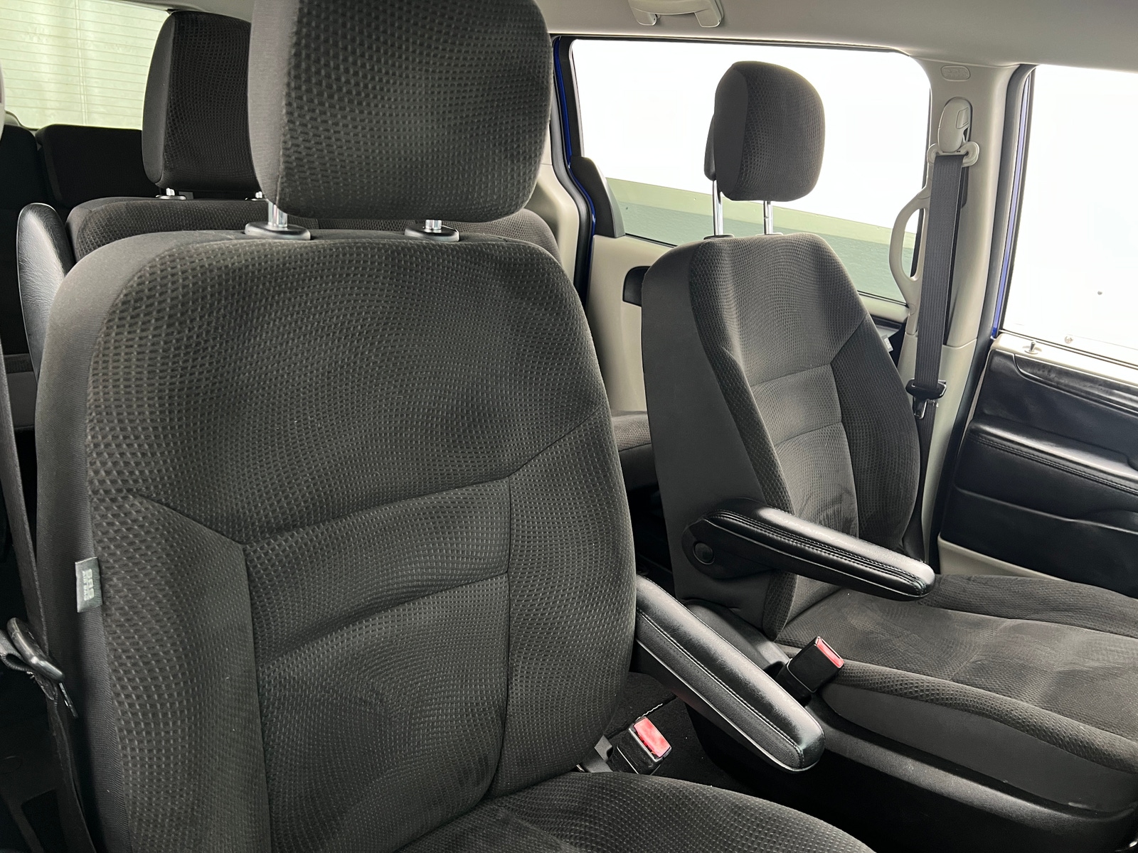 Thumbnail: 2018 Dodge Grand Caravan - 2