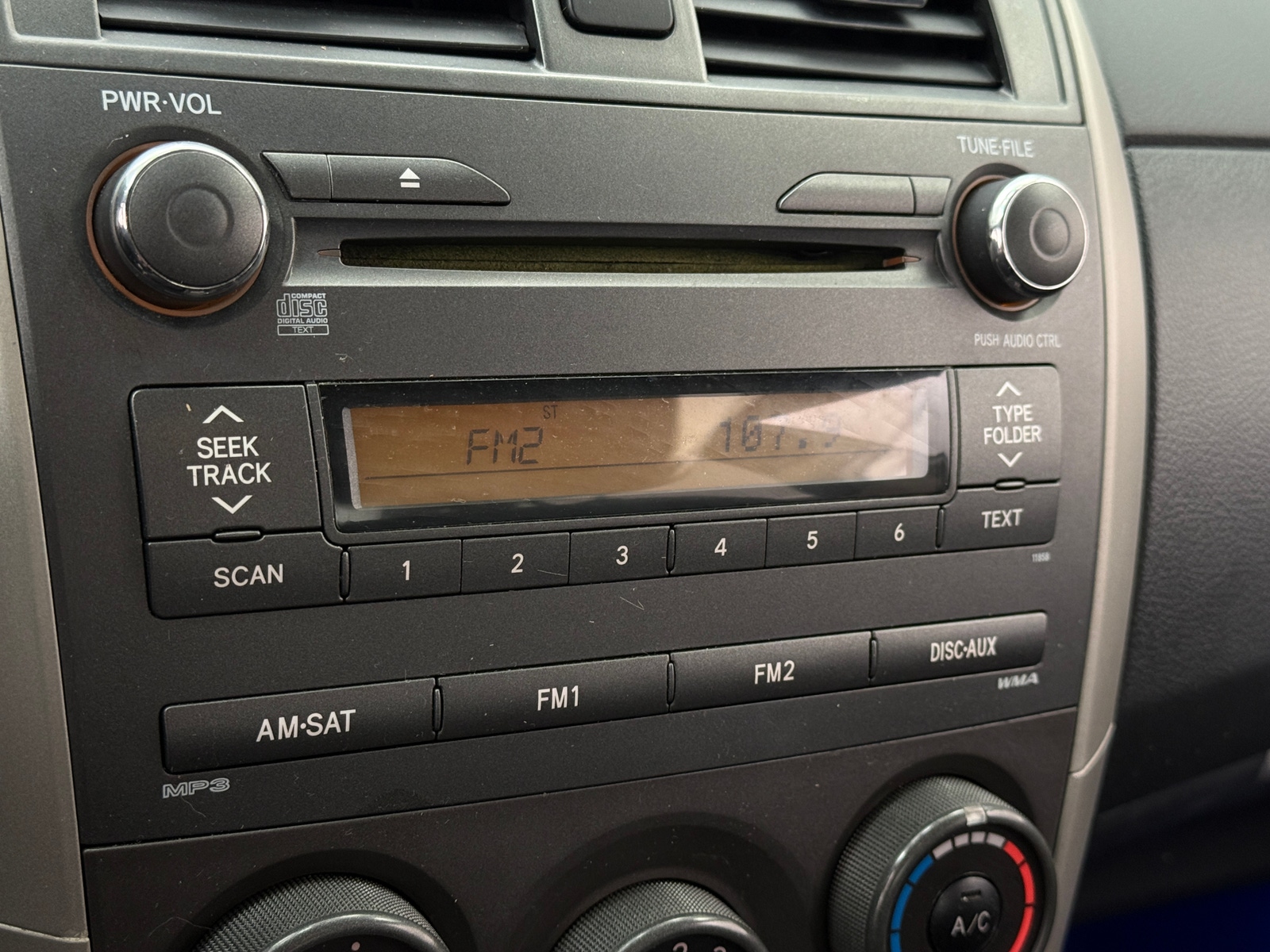 Thumbnail: 2011 Toyota Corolla - 4