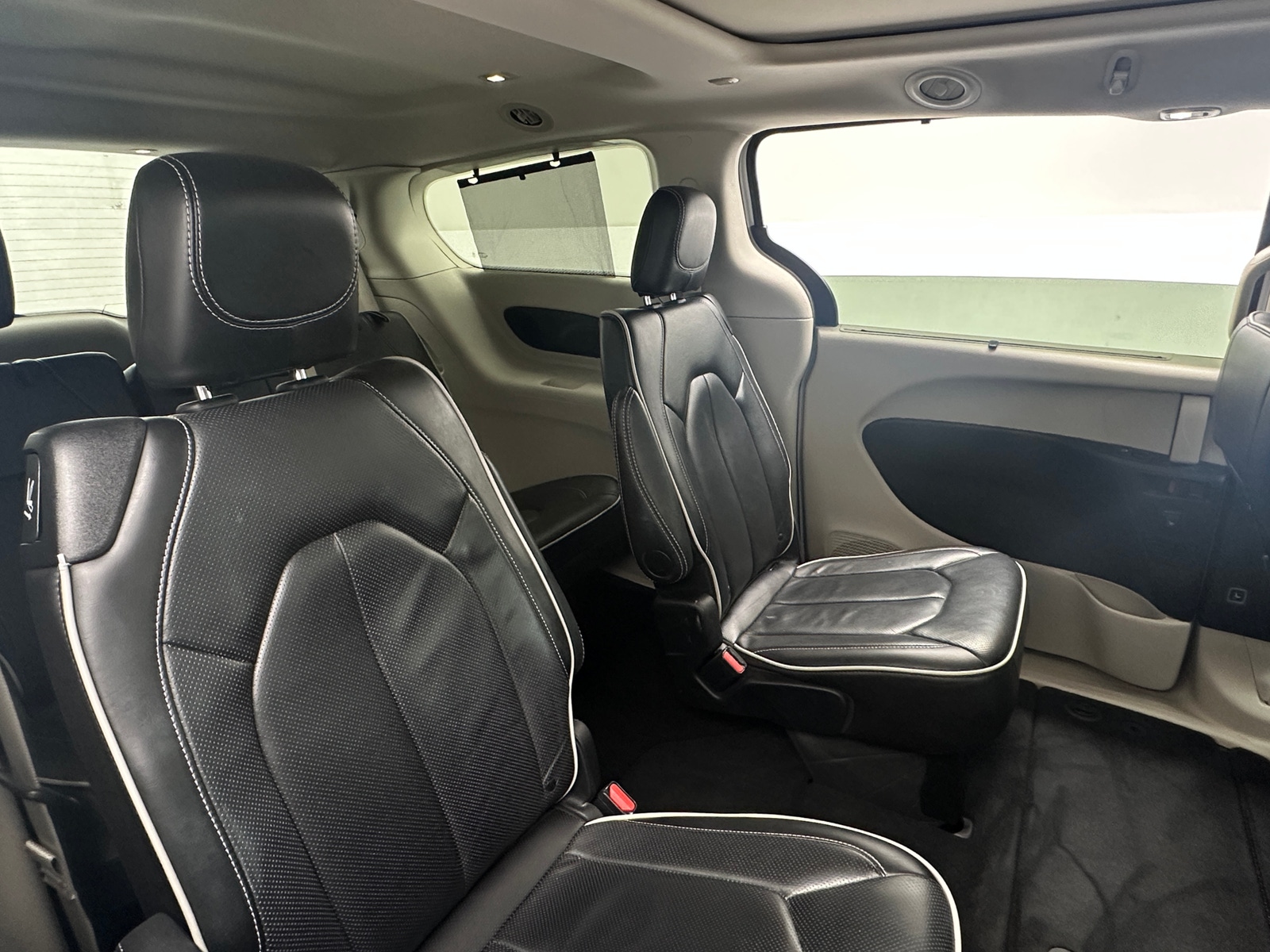 Thumbnail: 2024 Chrysler Pacifica - 5