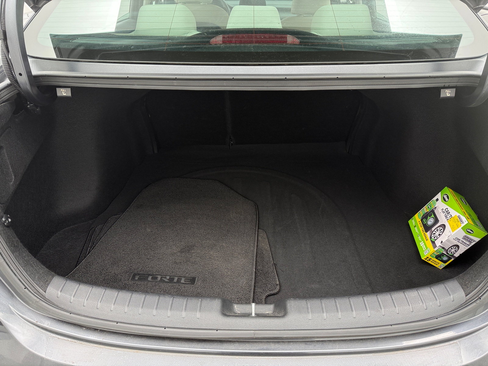 Thumbnail: 2023 Kia Forte - 7