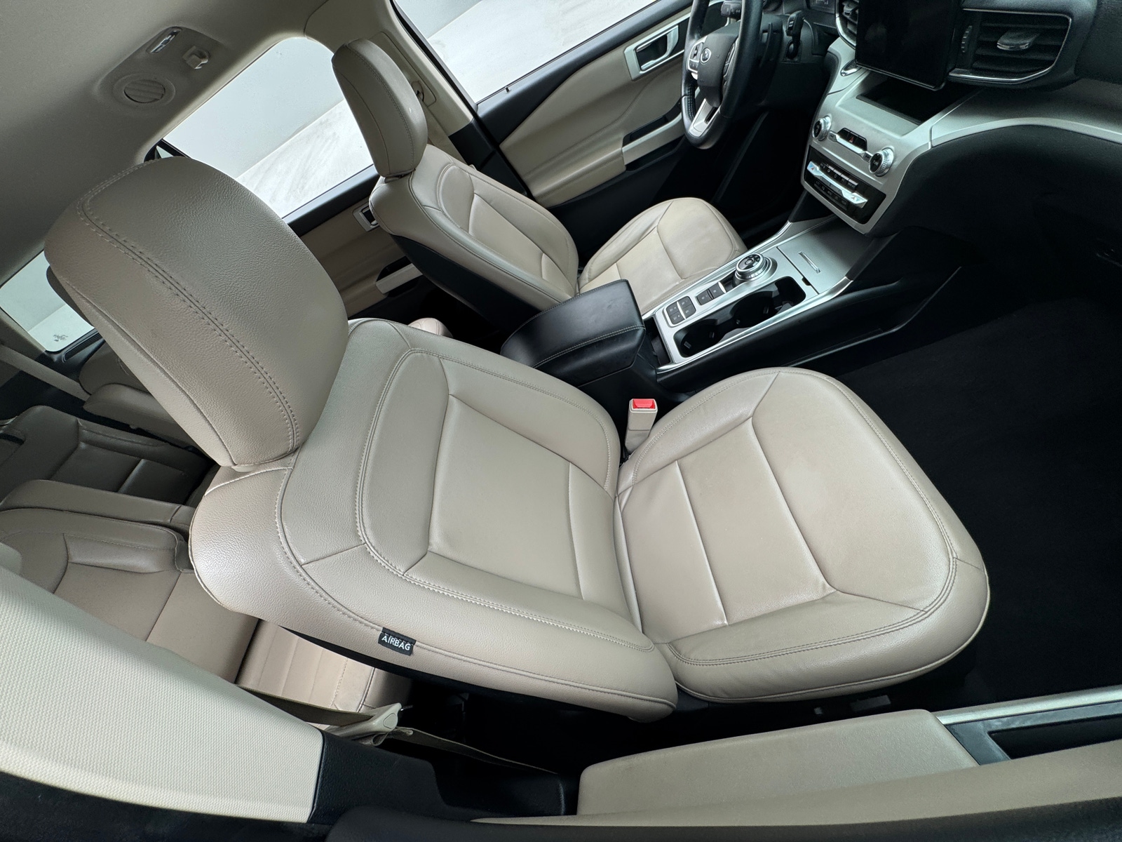 Thumbnail: 2020 Ford Explorer - 2