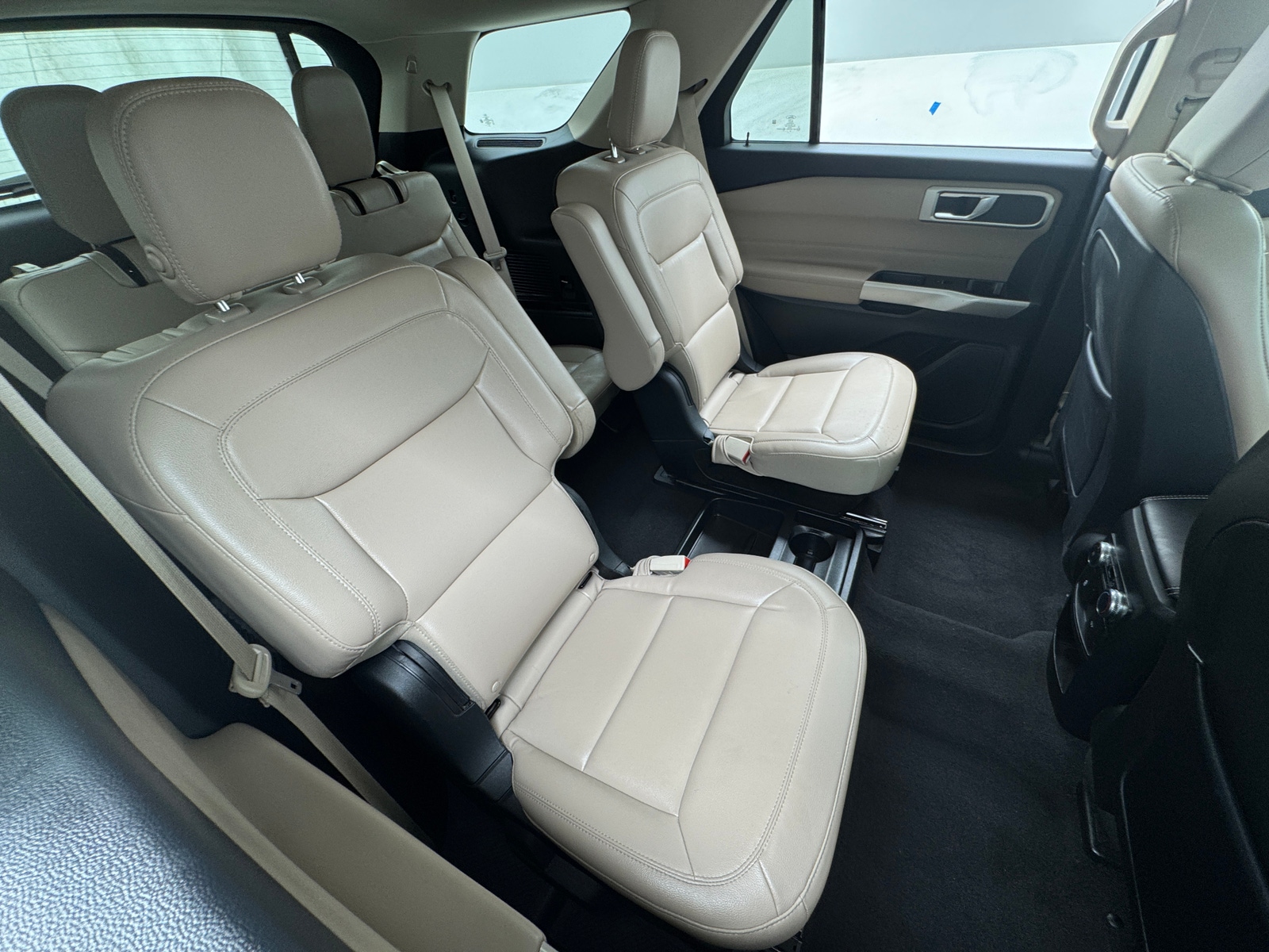 Thumbnail: 2020 Ford Explorer - 6