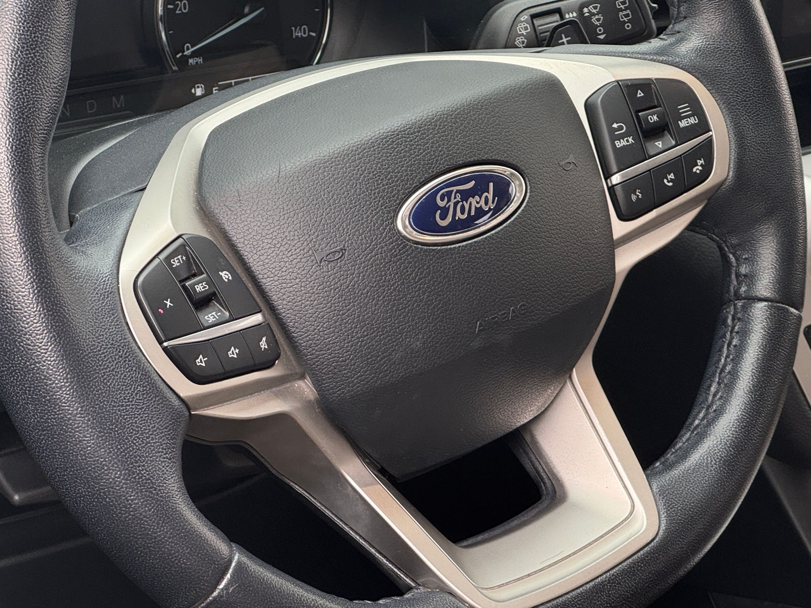 Thumbnail: 2020 Ford Explorer - 5