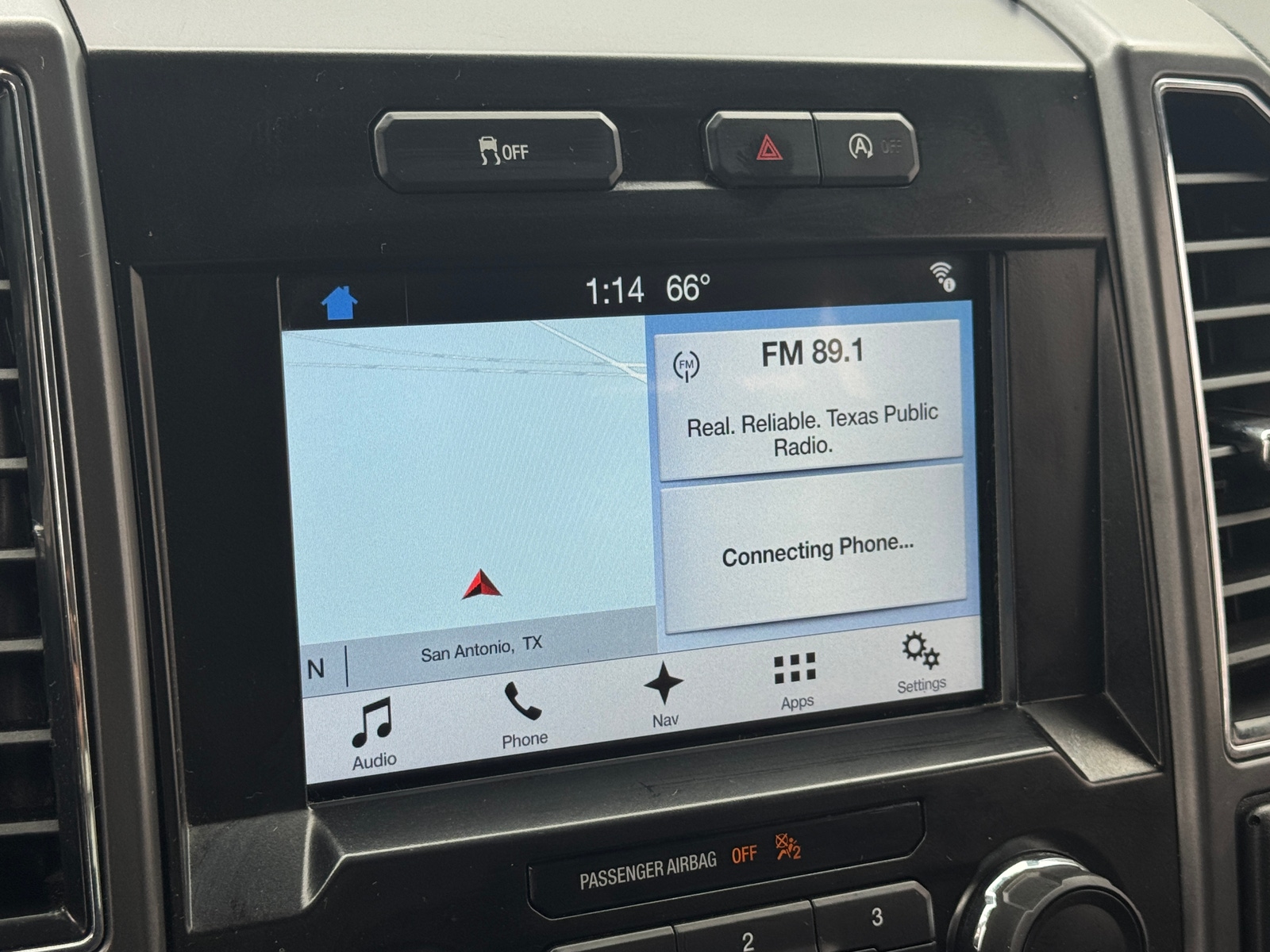 Thumbnail: 2018 Ford Econoline - 4