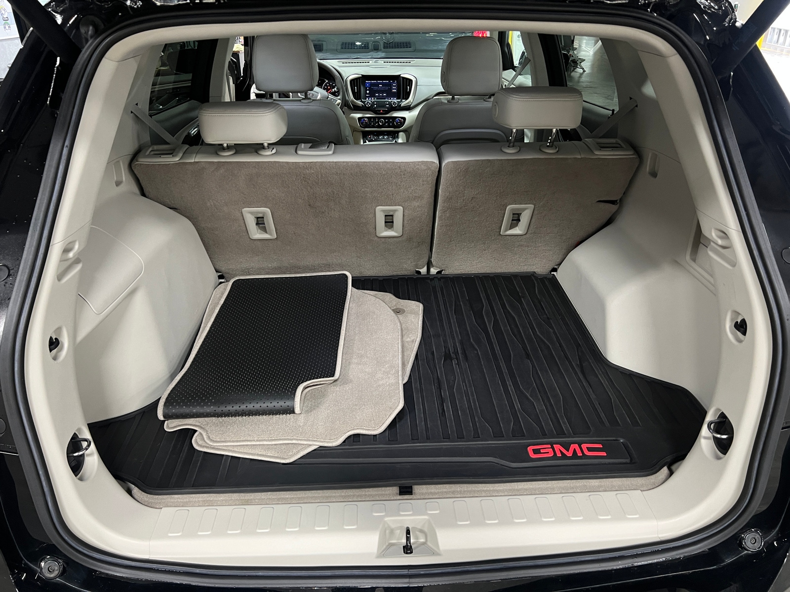 Thumbnail: 2020 GMC Terrain - 6