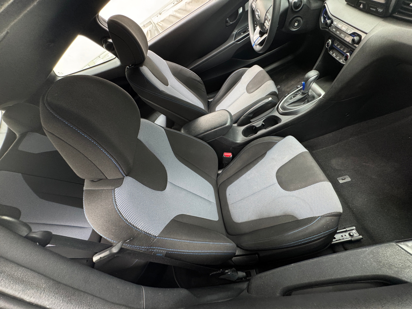 Thumbnail: 2019 Hyundai Veloster - 2