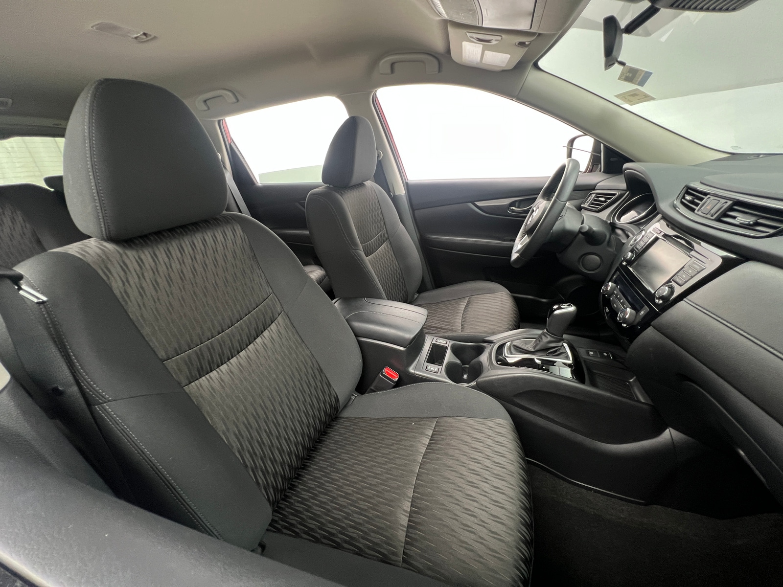 Thumbnail: 2020 Nissan Rogue - 2