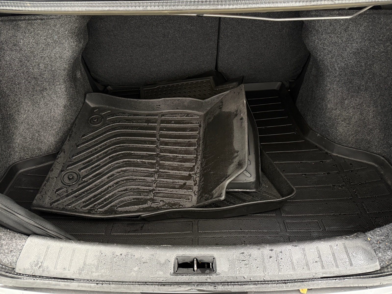 Thumbnail: 2017 Nissan Sentra - 7