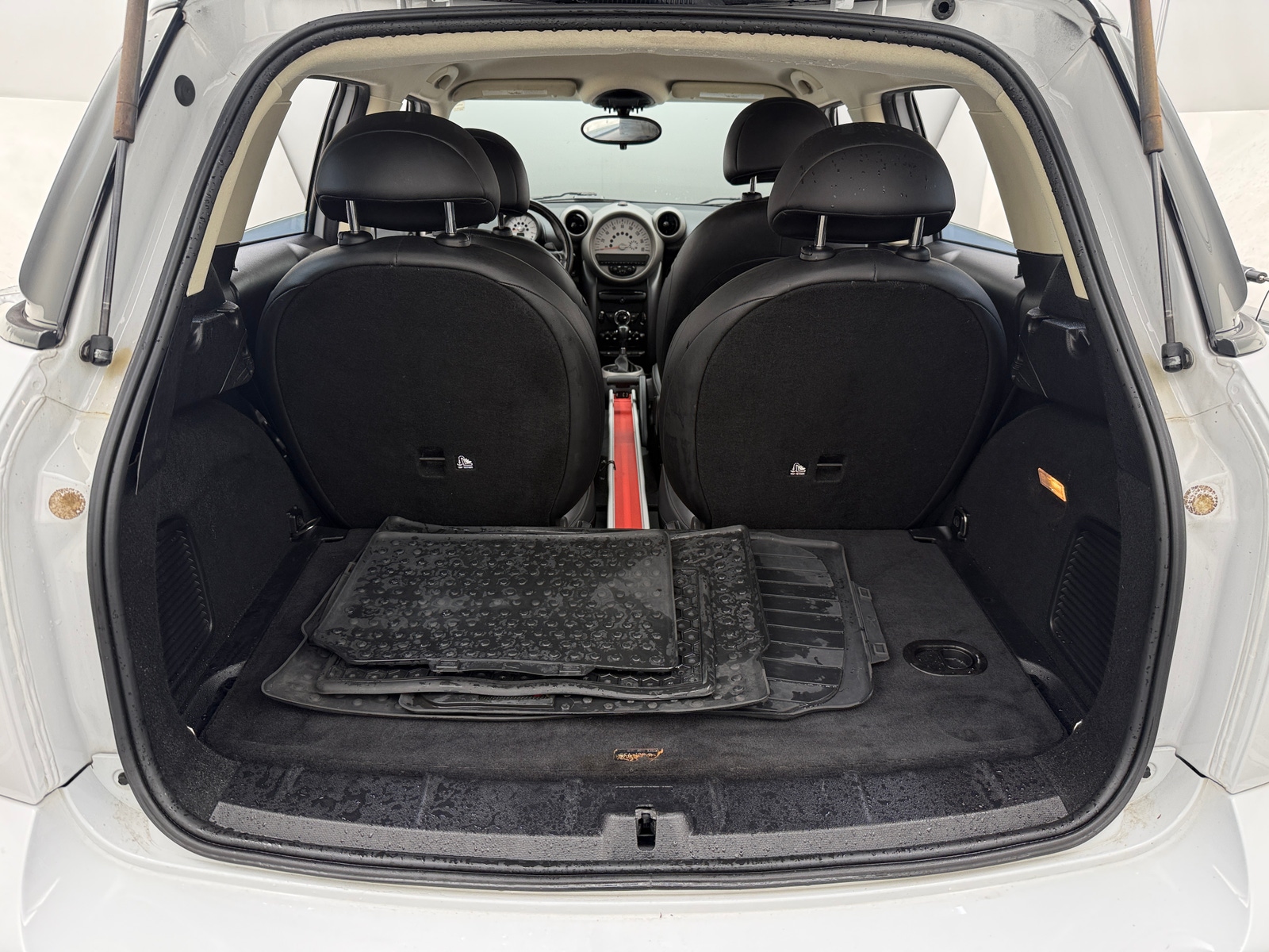 Thumbnail: 2011 MINI Cooper Countryman - 6